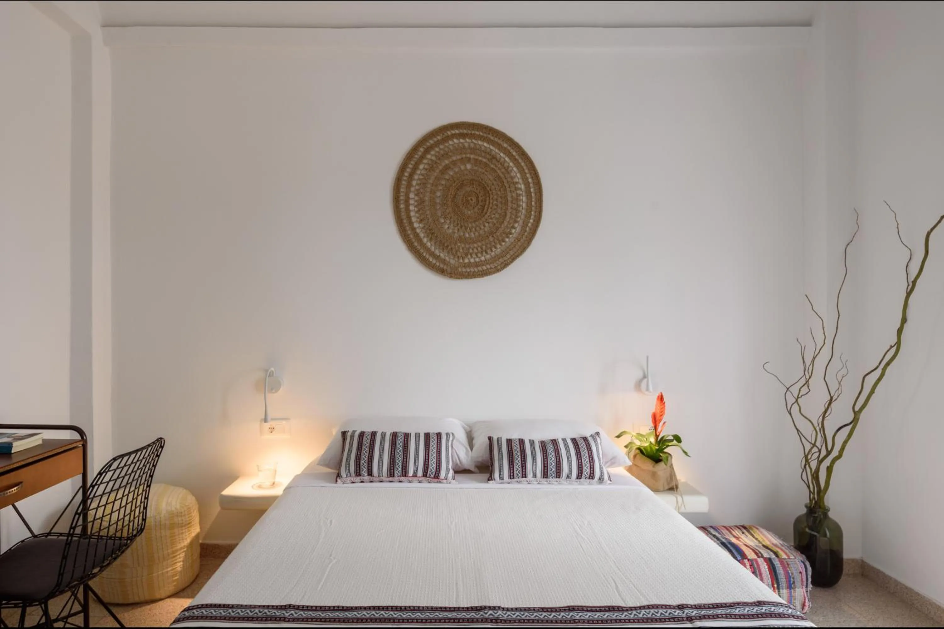 Bed in Cal Day Rooms Santorini