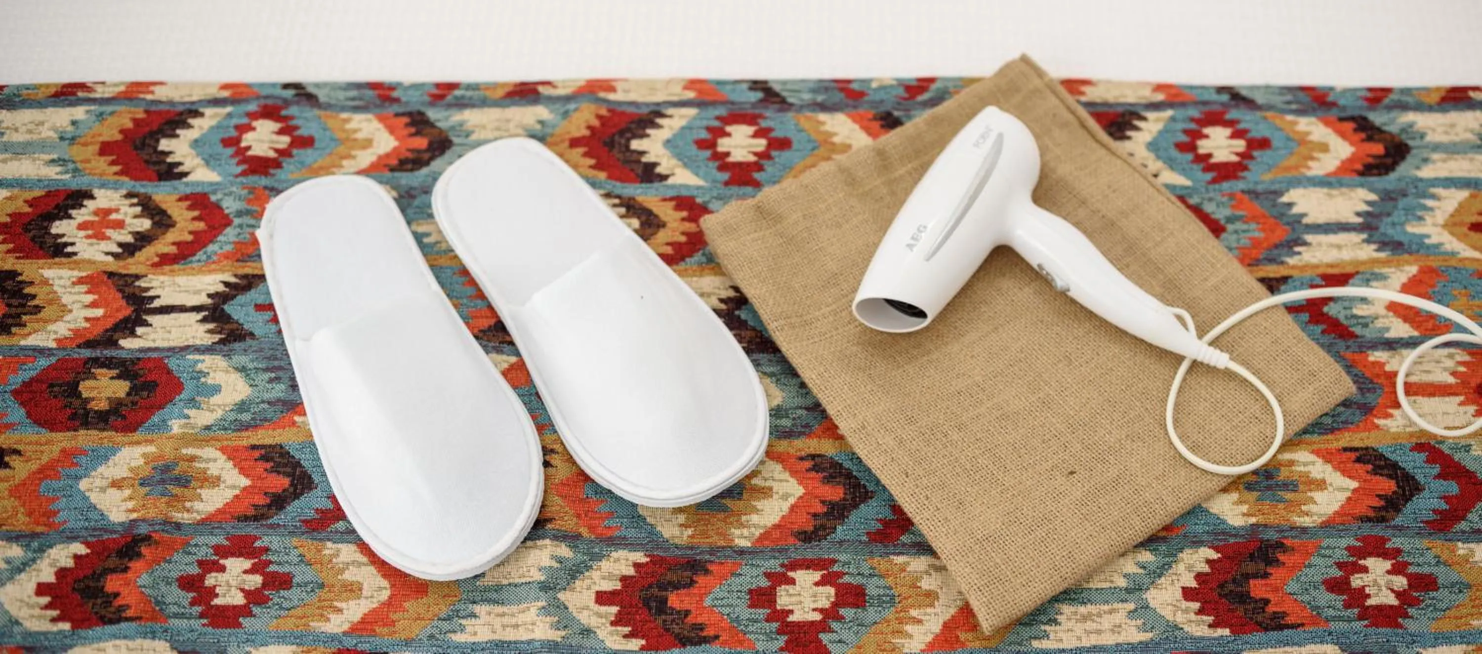 Area and facilities in Cal Day Rooms Santorini