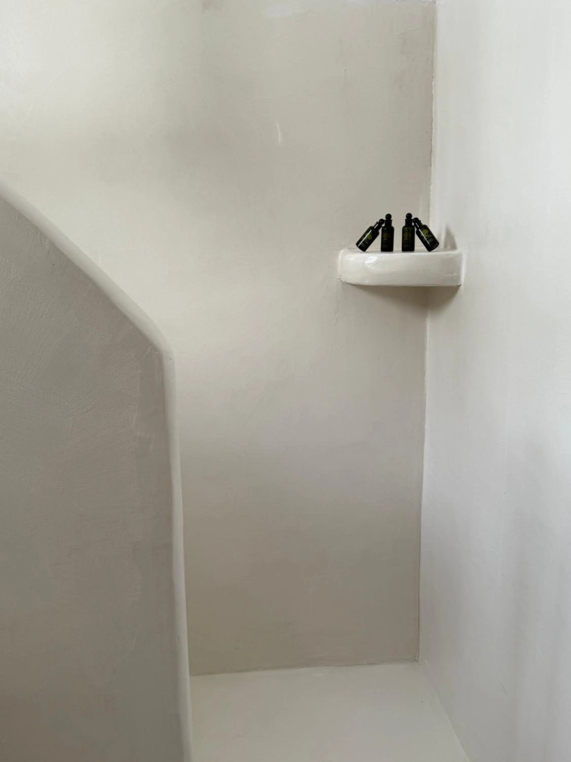 Bathroom in Cal Day Rooms Santorini