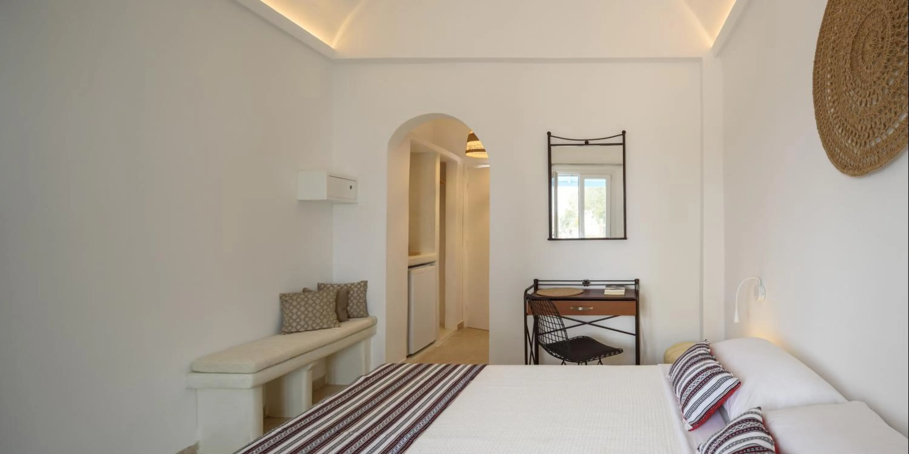 Bed in Cal Day Rooms Santorini