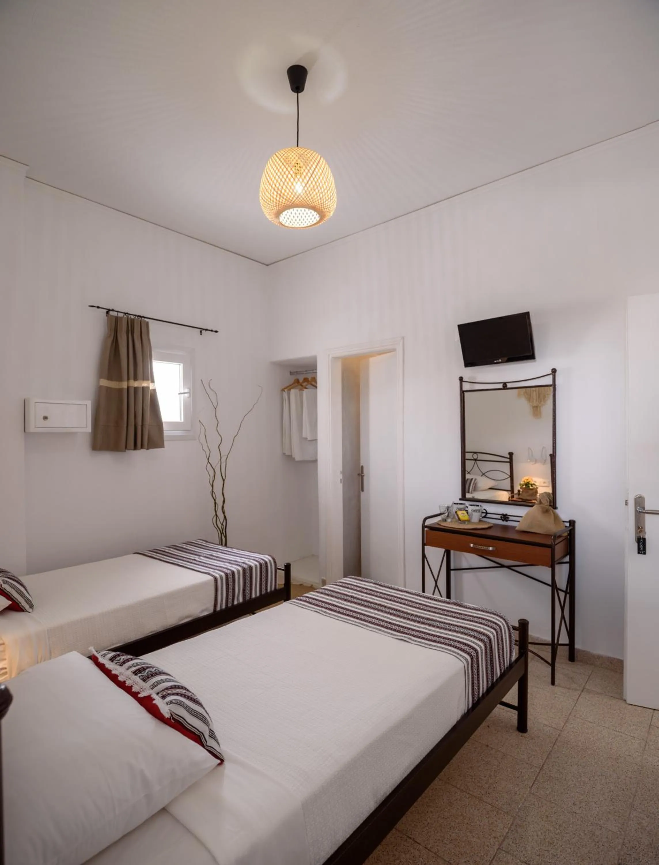 Bed in Cal Day Rooms Santorini