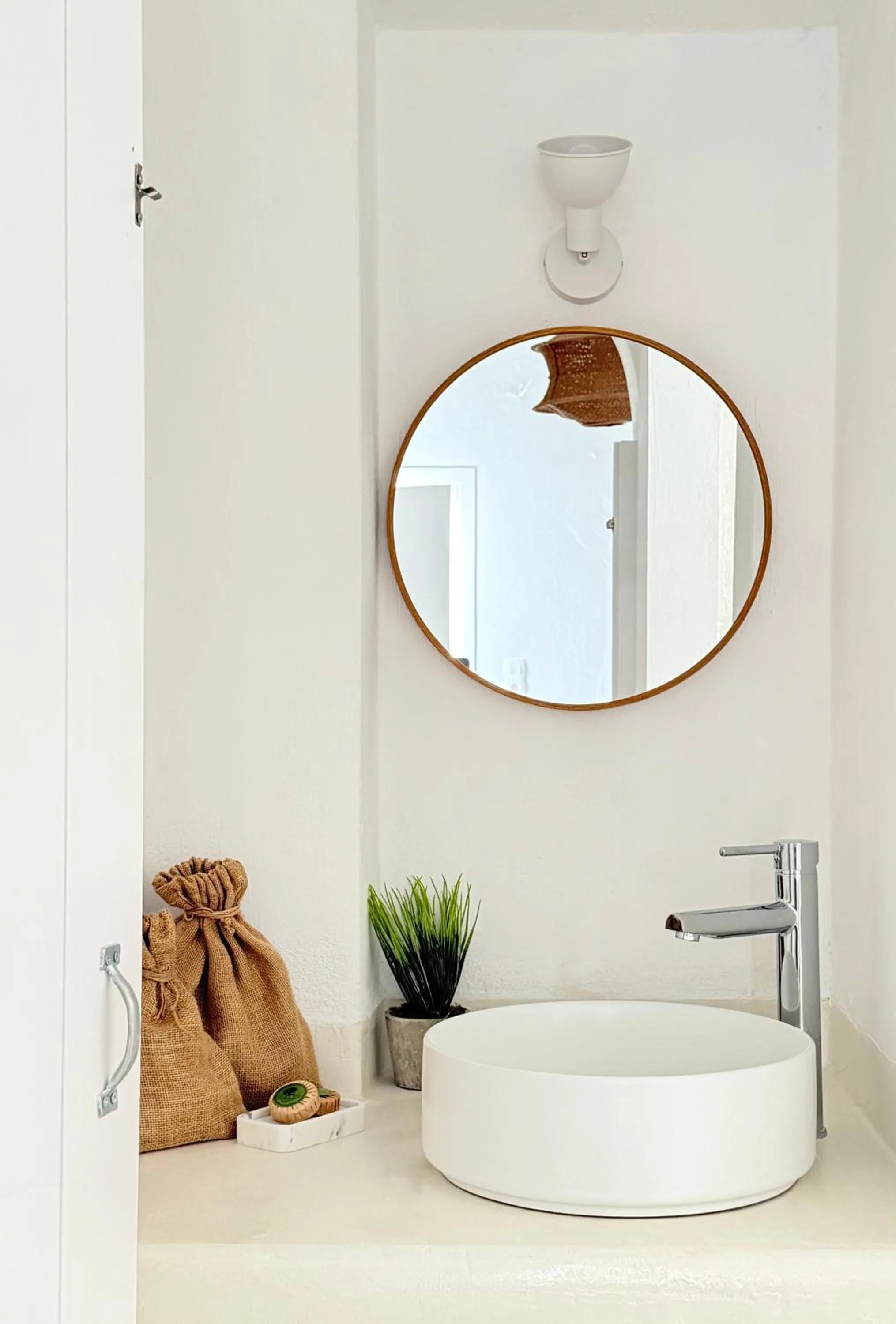 Bathroom in Cal Day Rooms Santorini