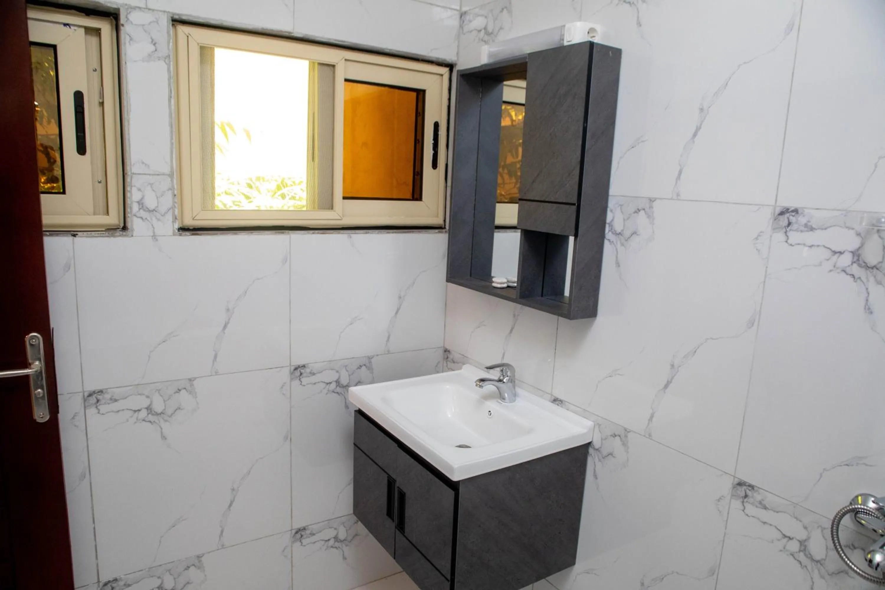 Bathroom in Hotel Les Orchidées