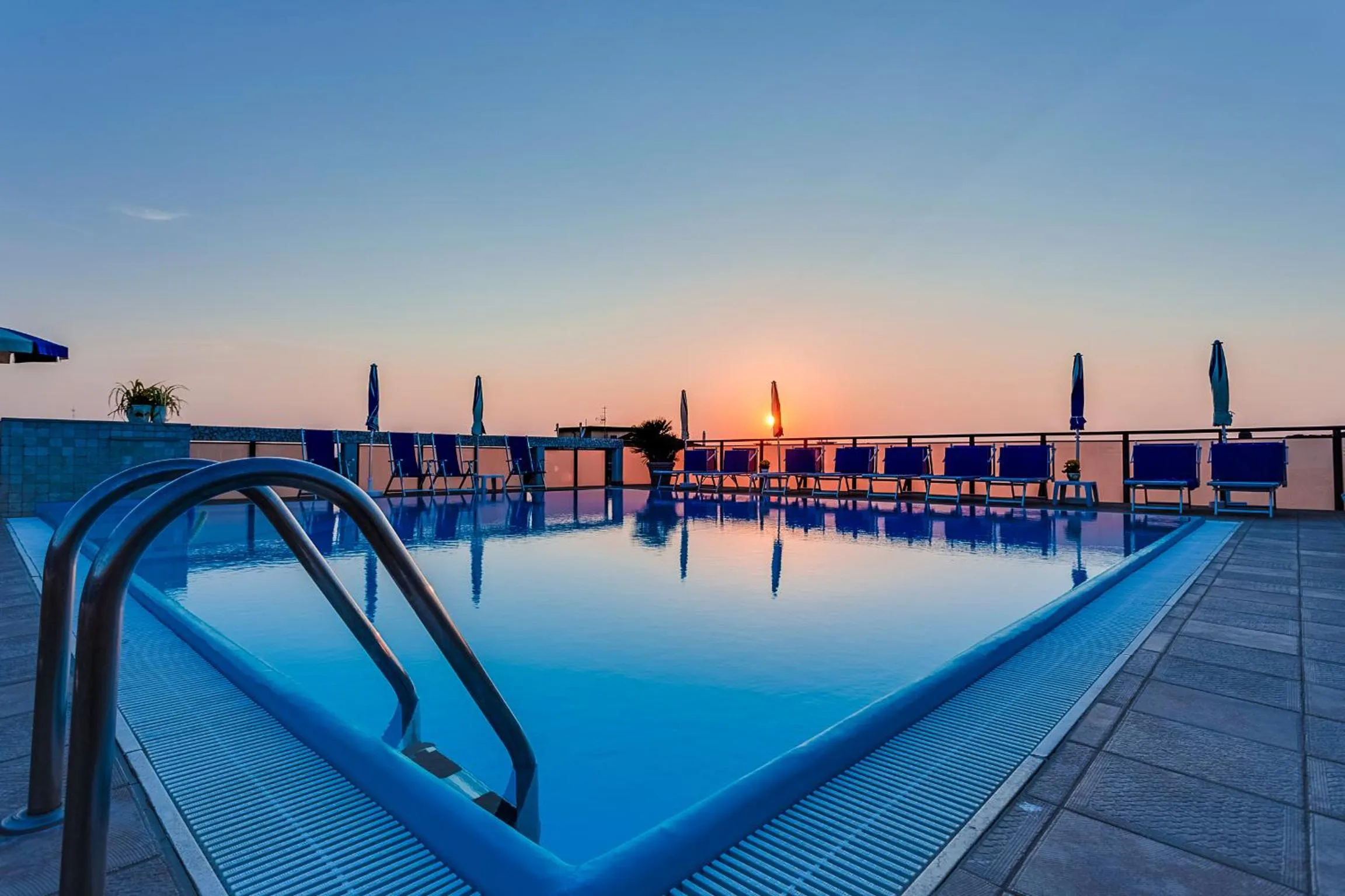 Pool view in Renzo Hotel