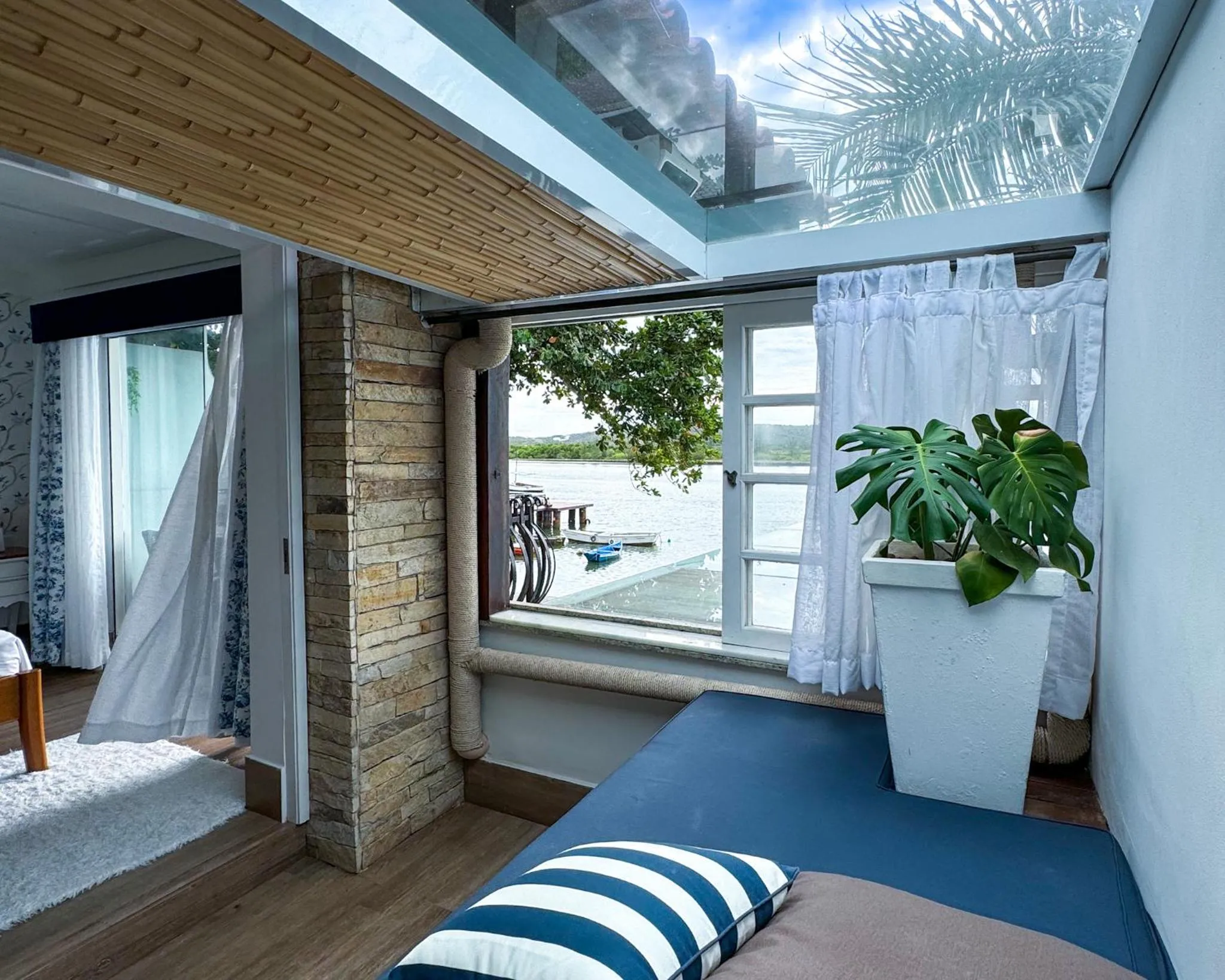 View (from property/room), Bed in Hotel Boutique Recanto da Passagem