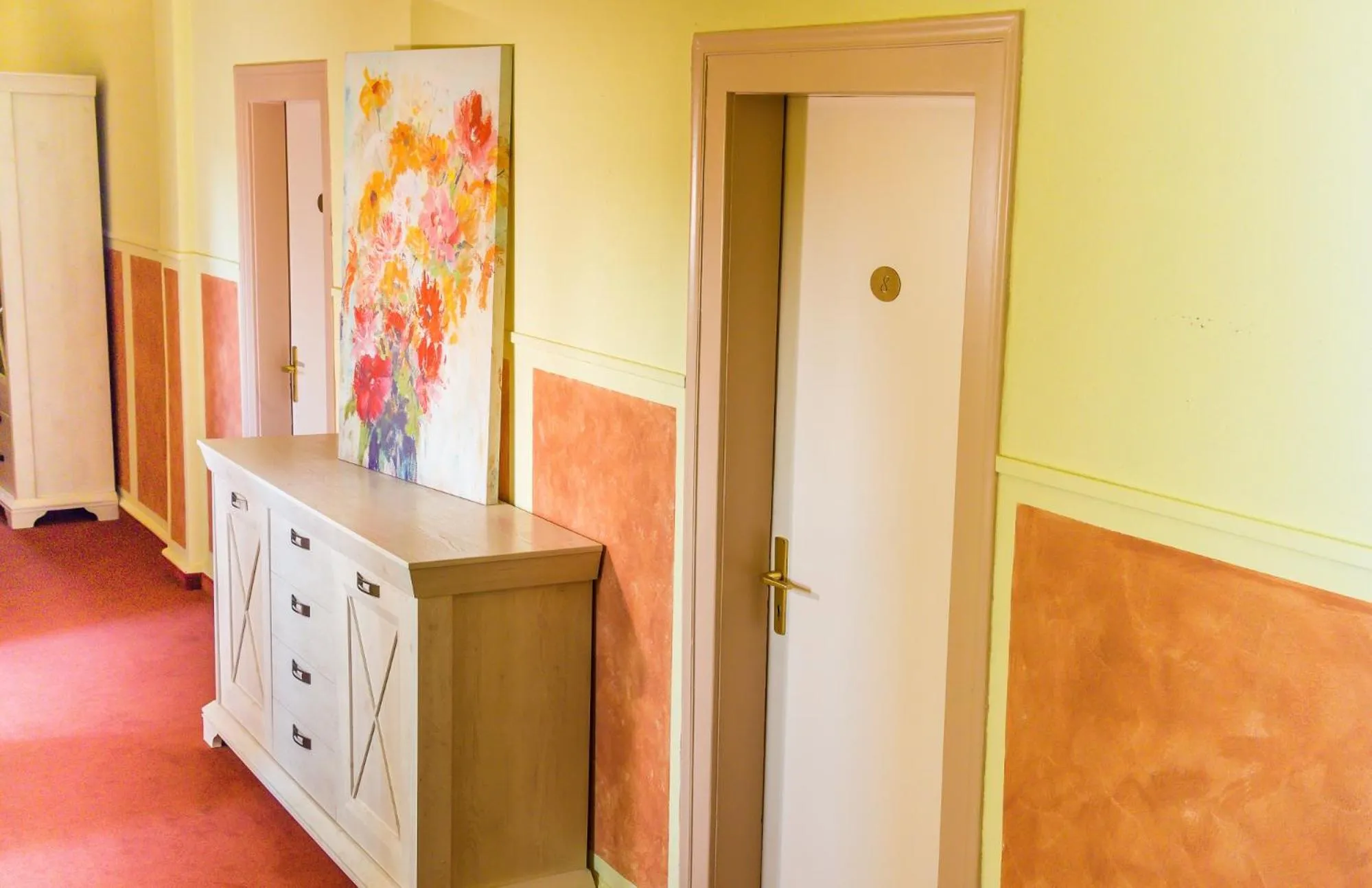 Property building in Hotel Neuenburger Hof