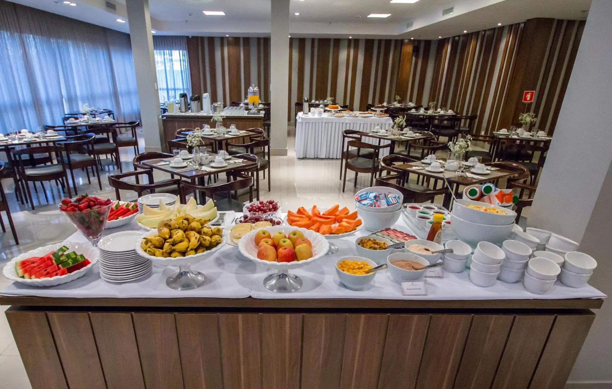 Buffet breakfast in Gran Executive Hotel