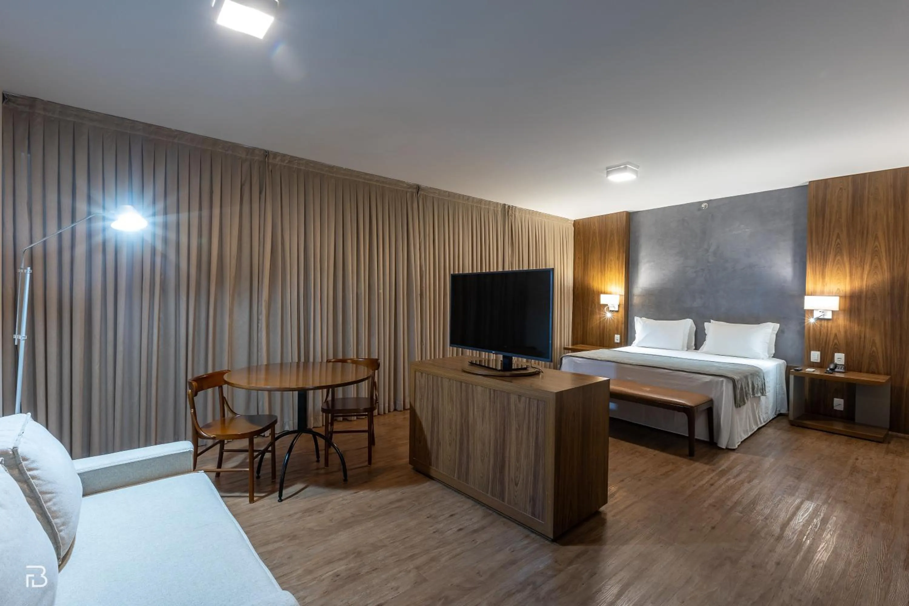 View (from property/room), Bed in Gran Executive Hotel