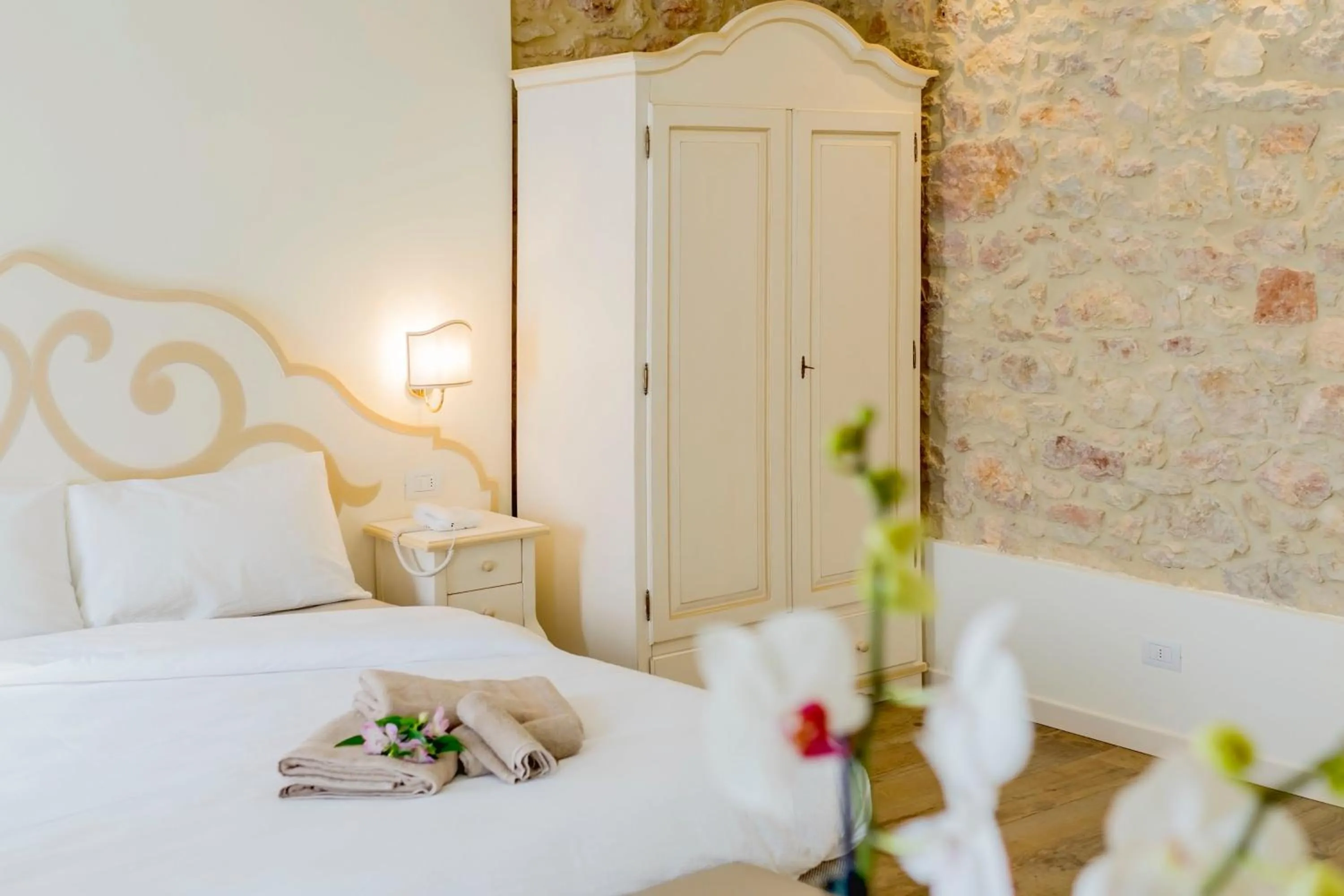 Photo of the whole room, Bed in Casa Leon d'Oro