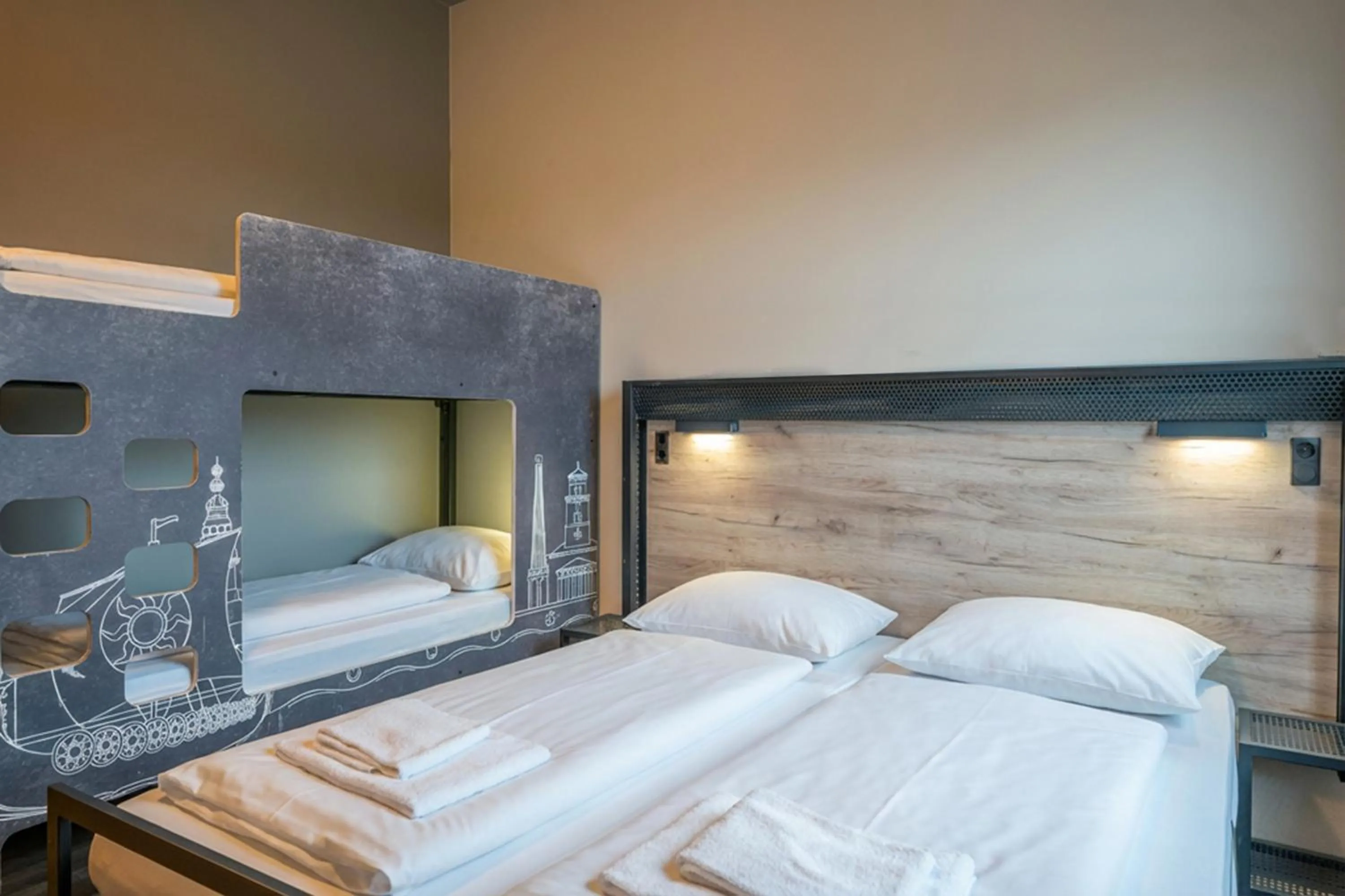 Bedroom, Bed in a&o Copenhagen Nørrebro