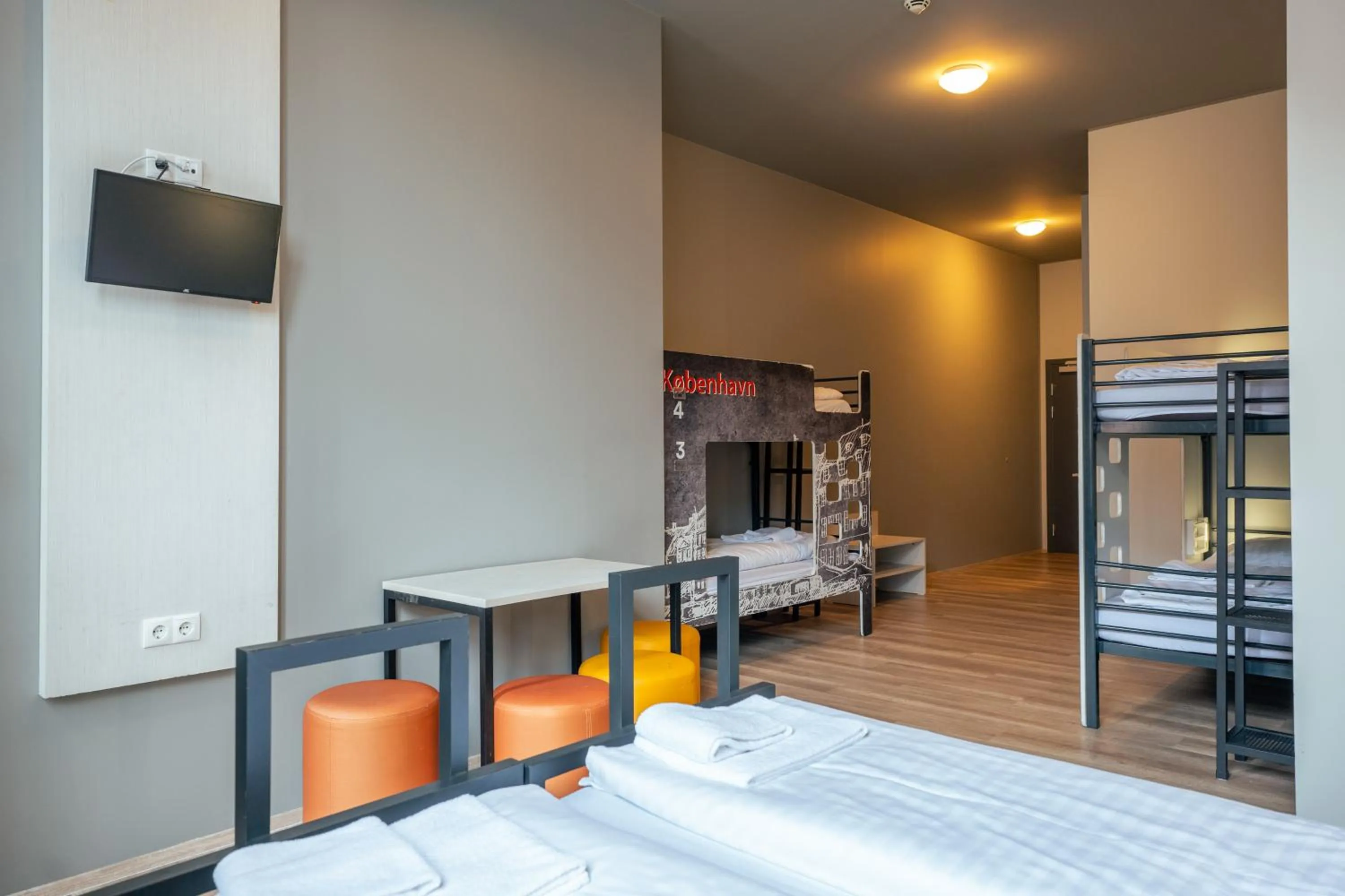 Bedroom, Bed in a&o Copenhagen Nørrebro