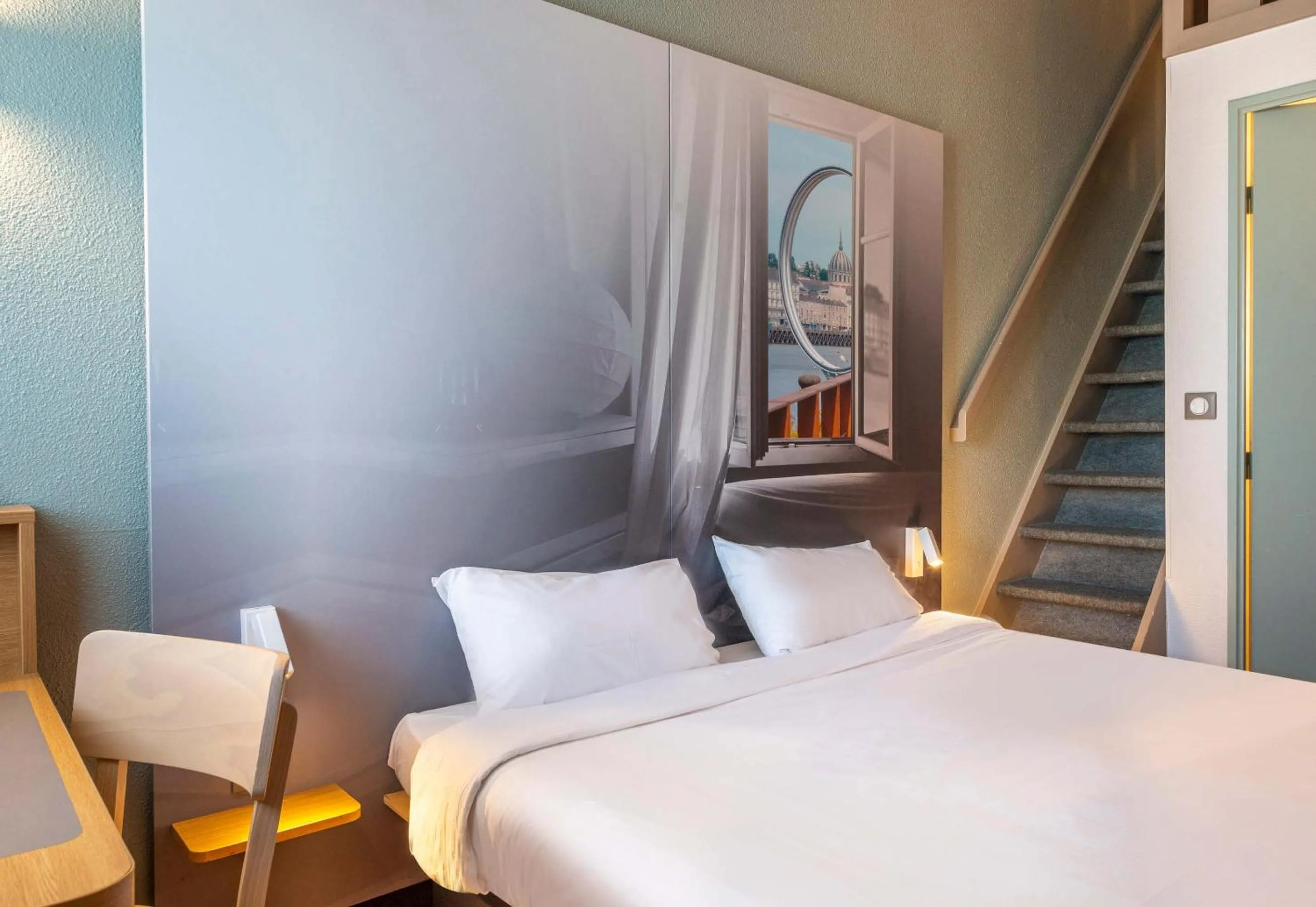 Bedroom, Bed in B&B HOTEL Nantes Parc Expos La Chapelle