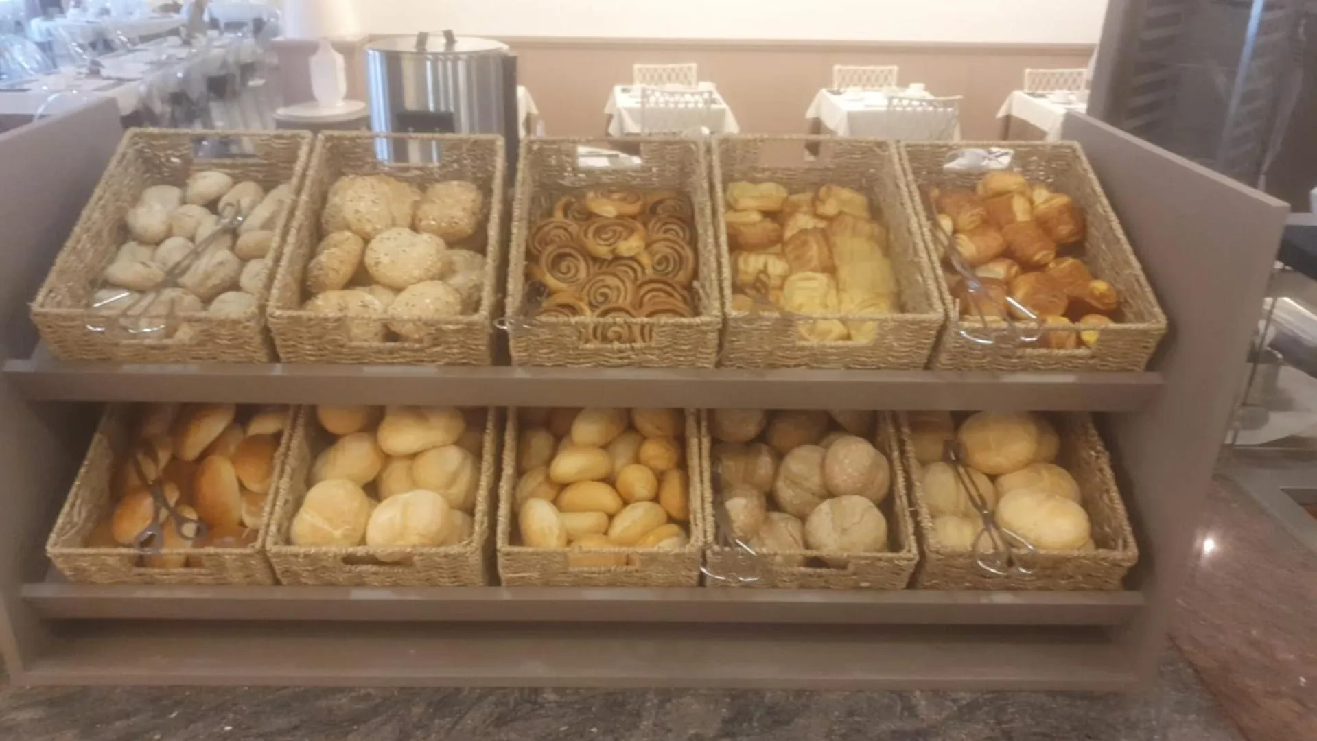 Breakfast in Hotel Glenmore