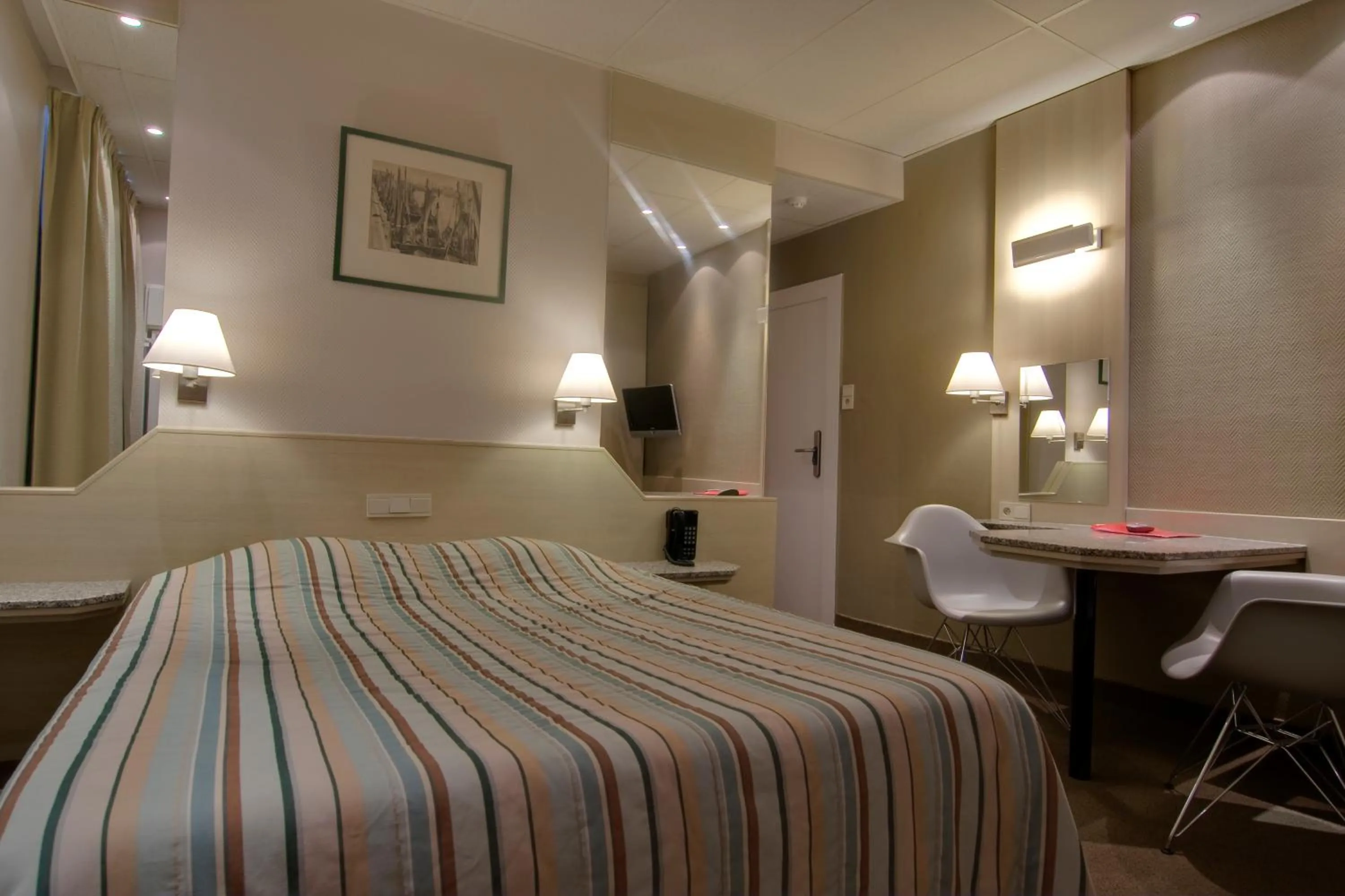 Bedroom in Hotel Glenmore