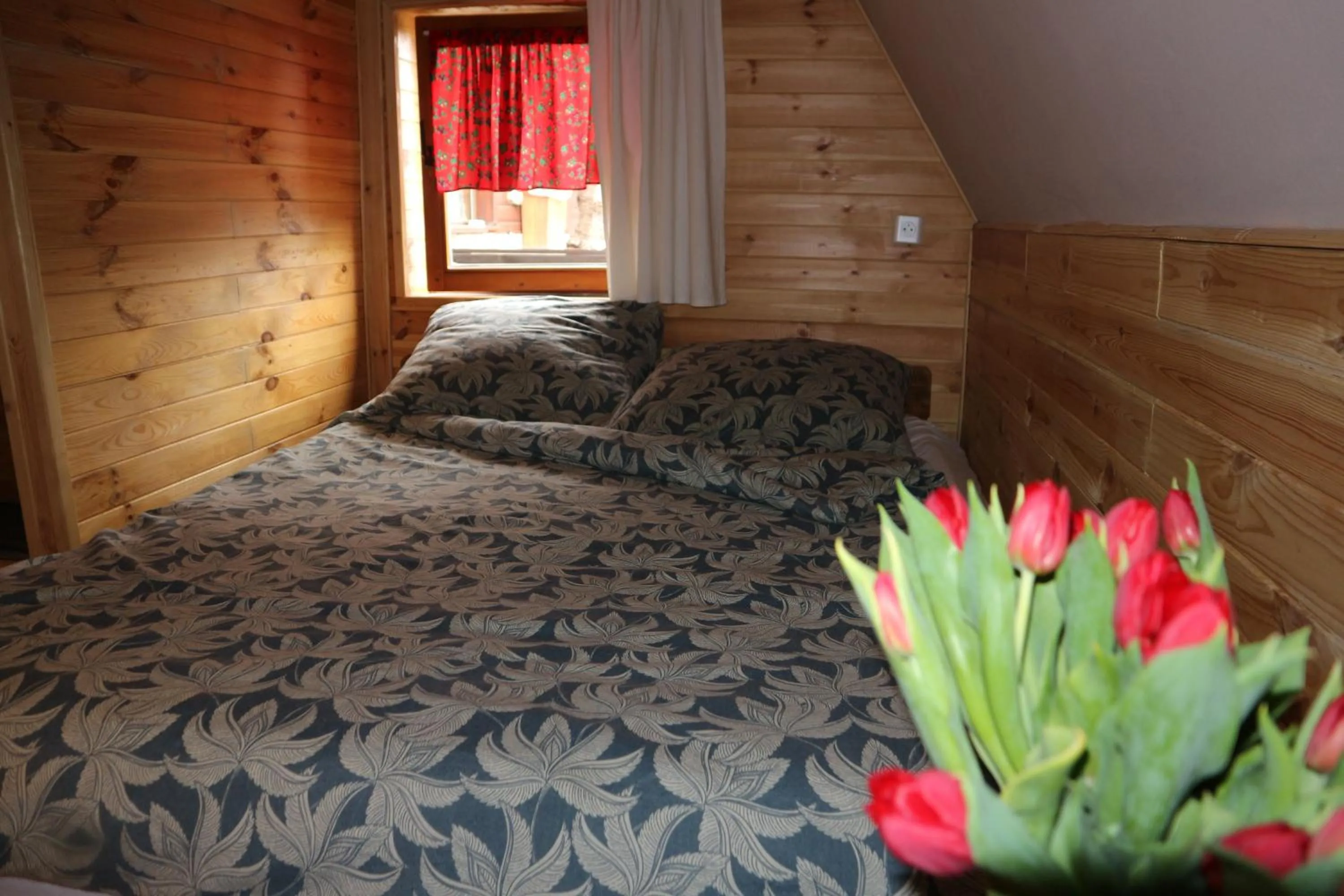 Bed in Pensjonat Gościniec Szczyrk , z sauną i jacuzzi
