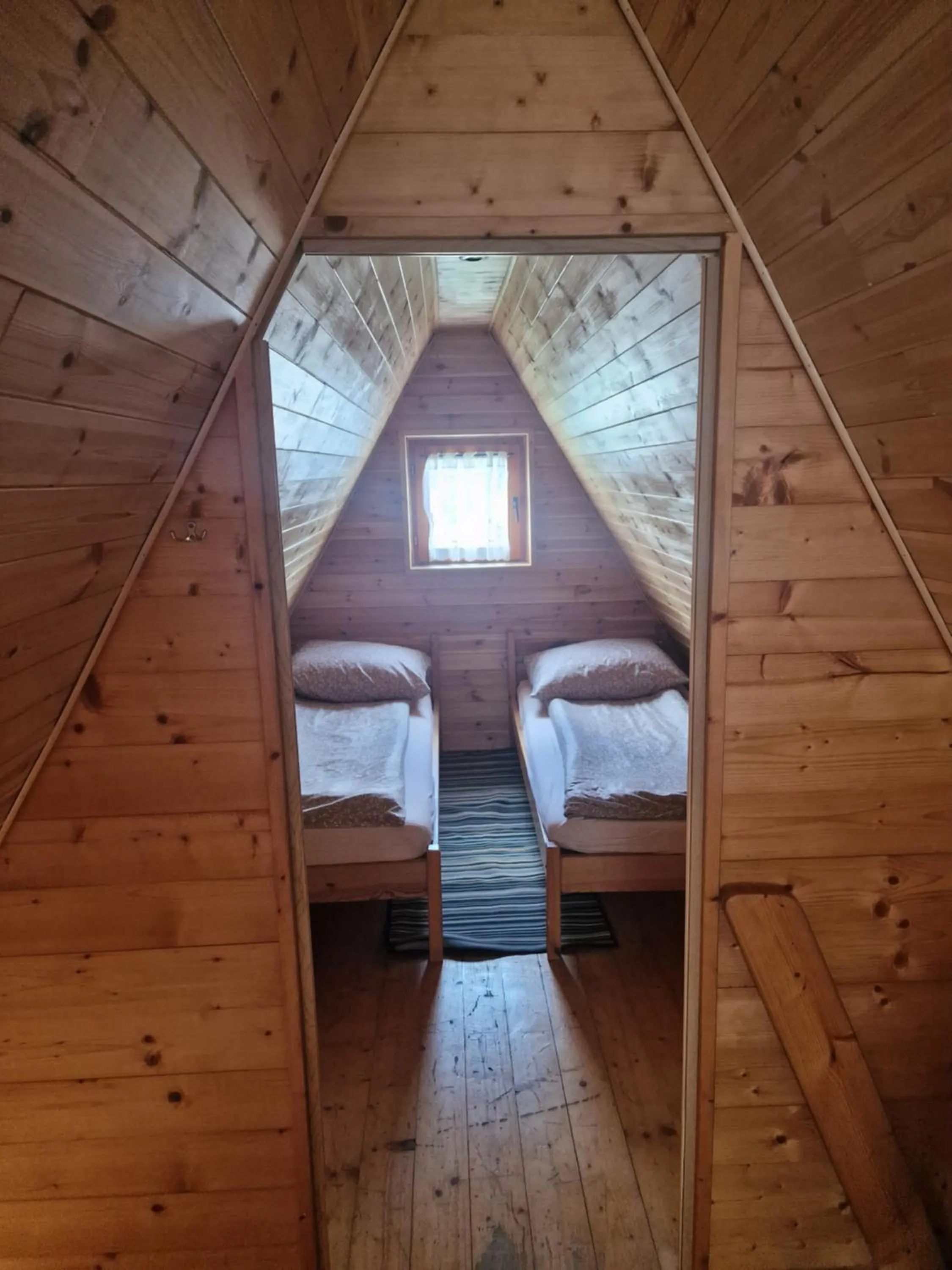 Bed in Pensjonat Gościniec Szczyrk , z sauną i jacuzzi