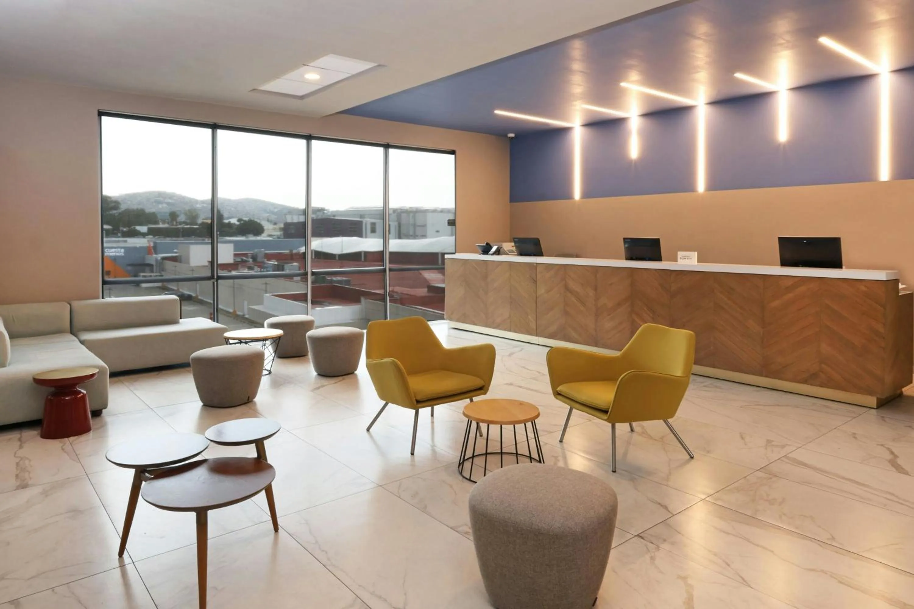 Lobby or reception in City Express Plus by Marriott Ciudad de México Mundo E