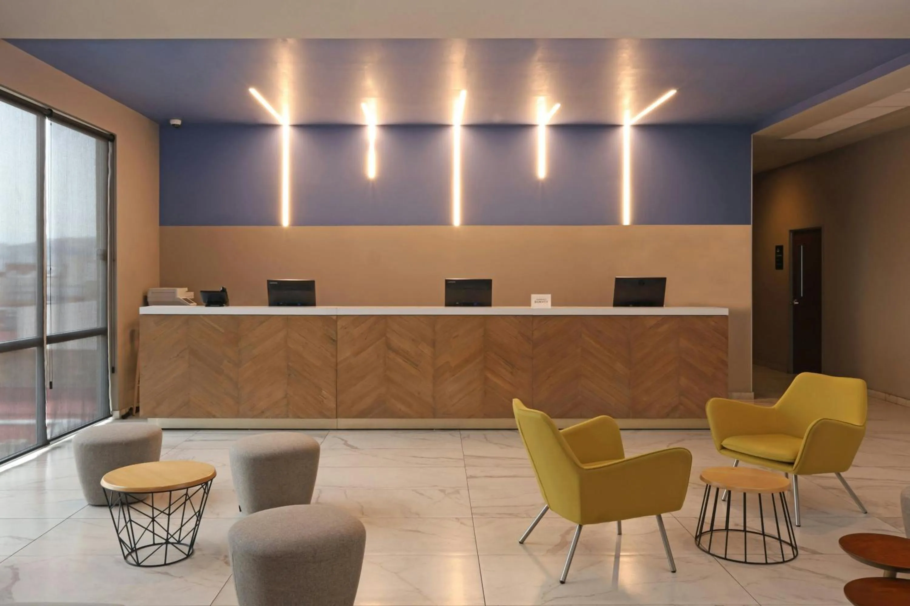 Lobby or reception in City Express Plus by Marriott Ciudad de México Mundo E