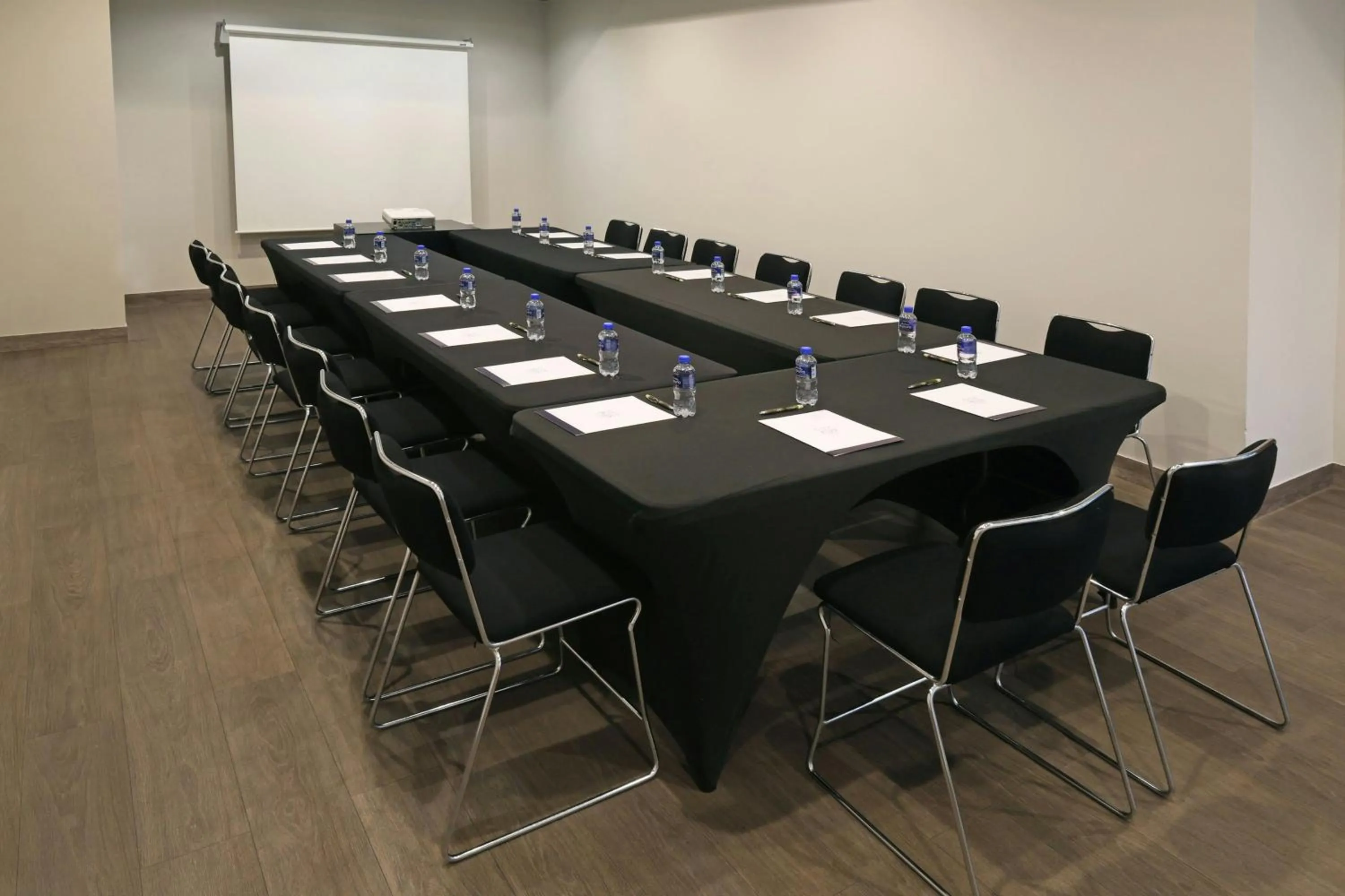 Meeting/conference room in City Express Plus by Marriott Ciudad de México Mundo E