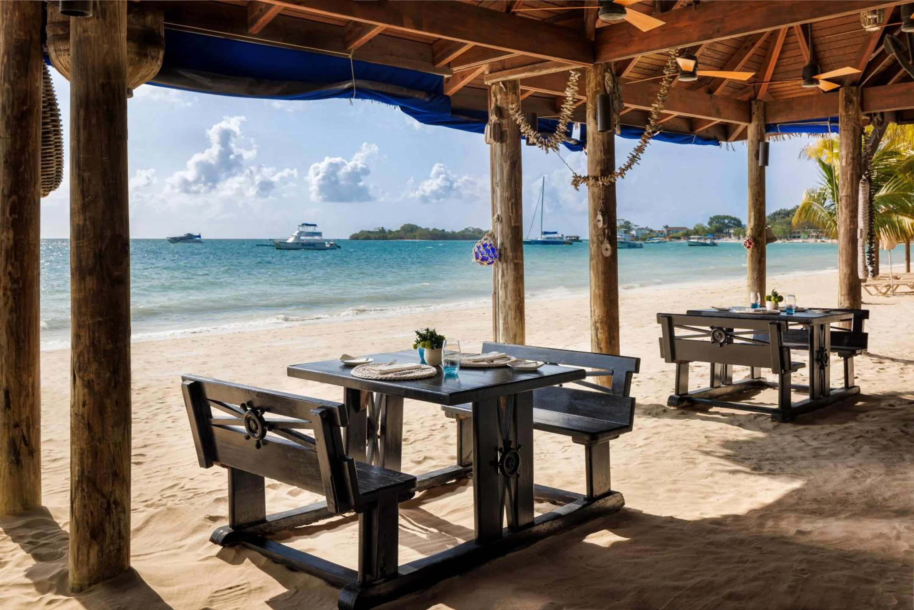 Restaurant/places to eat in Sandals Negril Beach All Inclusive Resort and Spa - Couples Only
