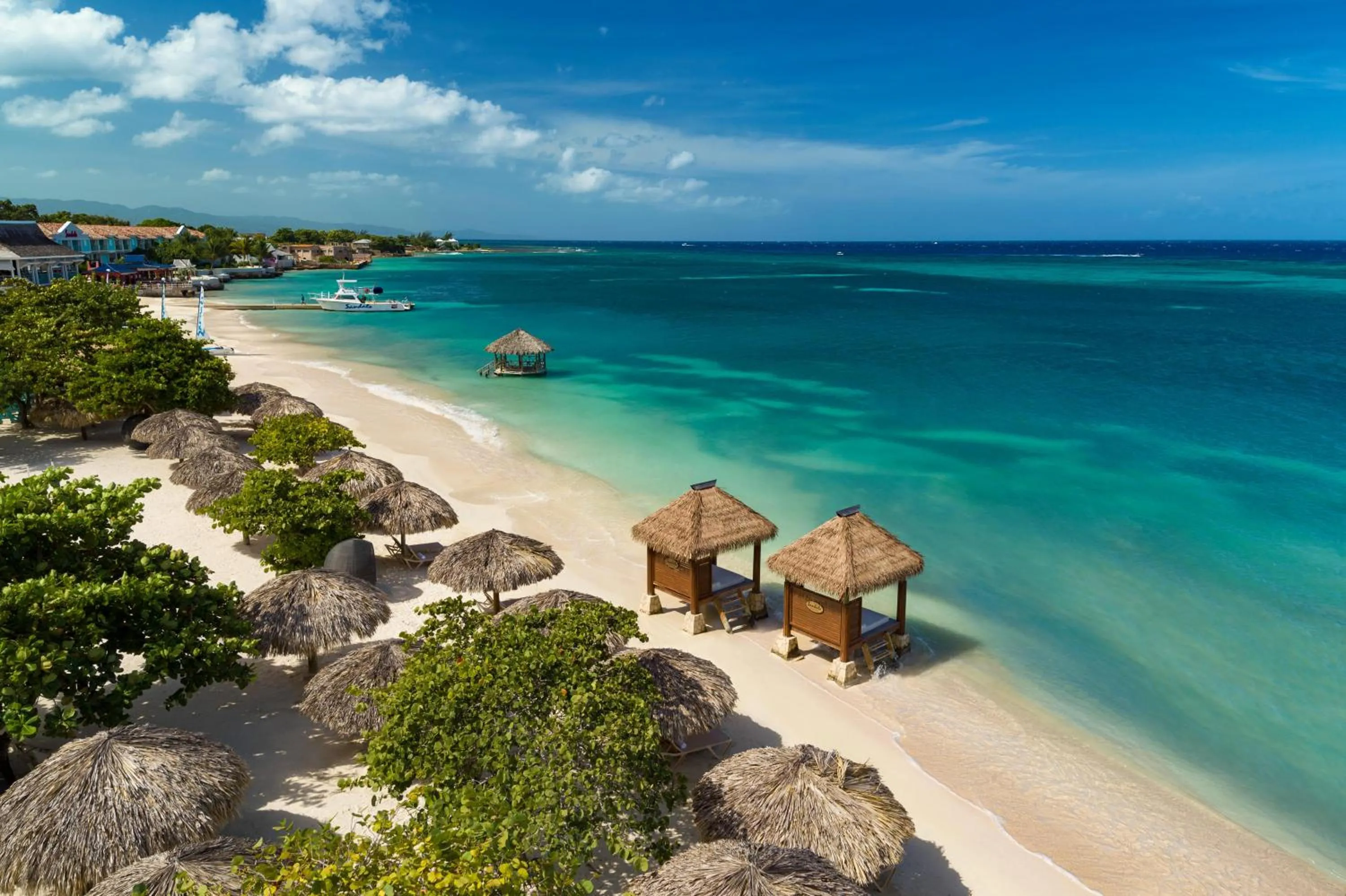 Beach in Sandals Montego Bay All Inclusive - Couples Only