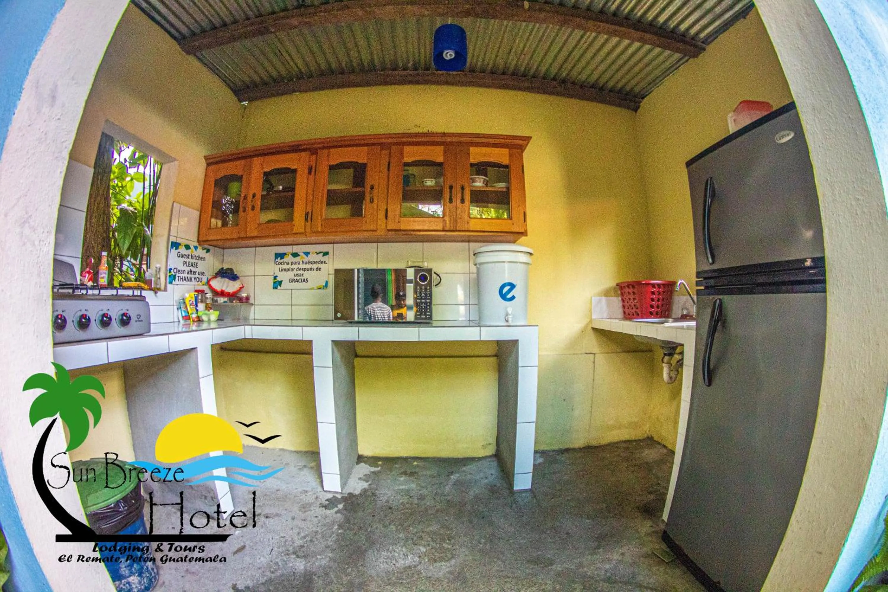 Communal kitchen in Sun Breeze Hotel