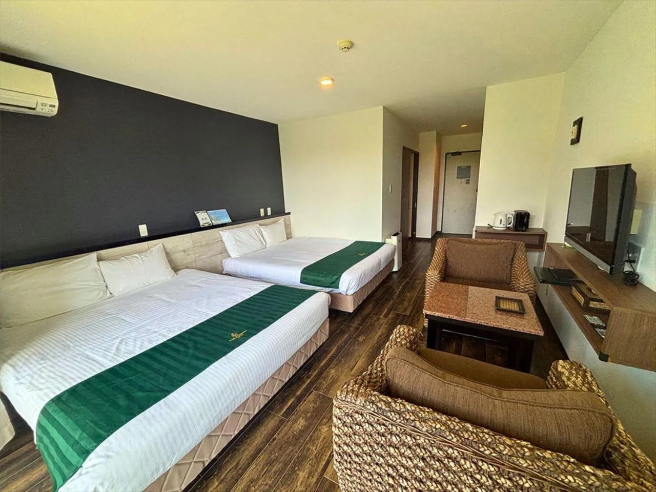 Bed in The Peridot Smart Hotel Tancha Ward