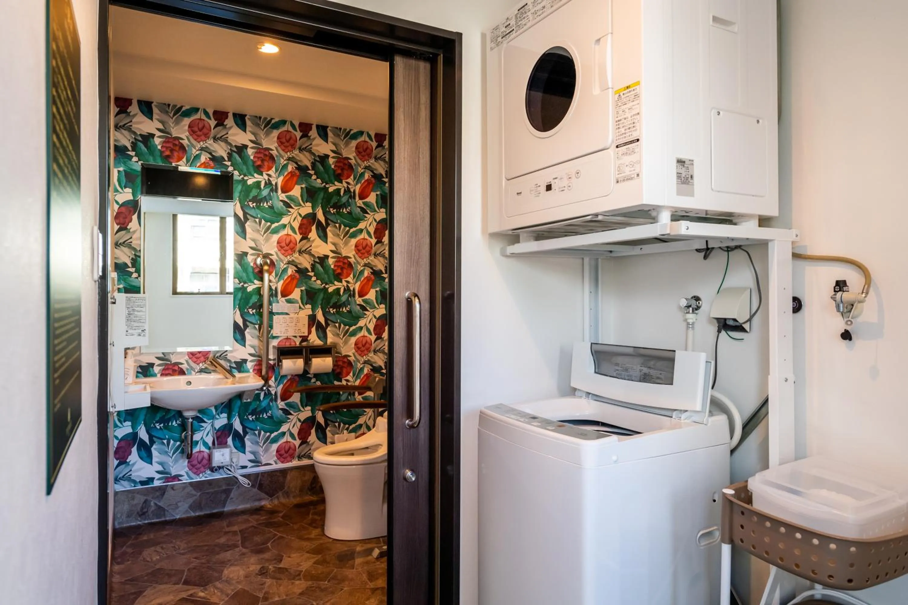 Toilet in The Peridot Smart Hotel Tancha Ward