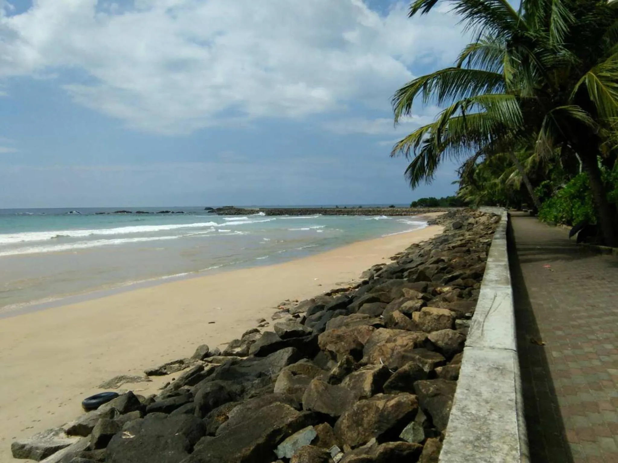 Beach in Ging View Villa
