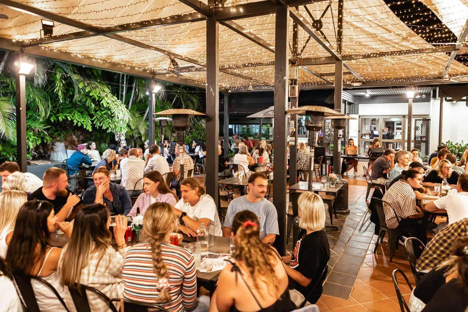 Roebuck Bay Backpackers