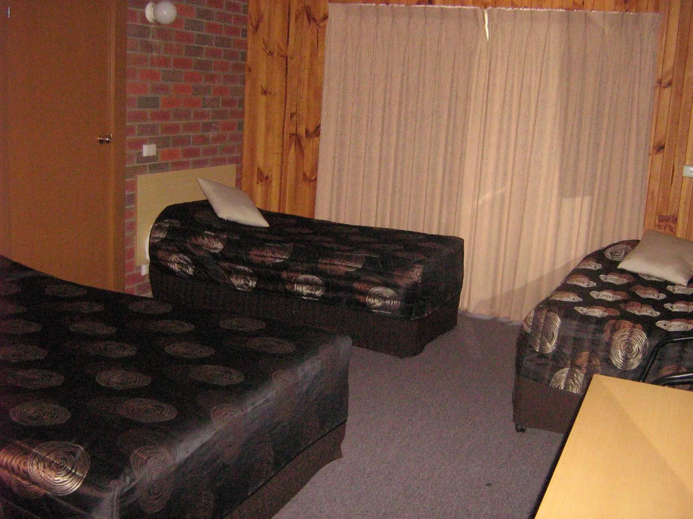 Photo of the whole room in Country Road Motel St Arnaud