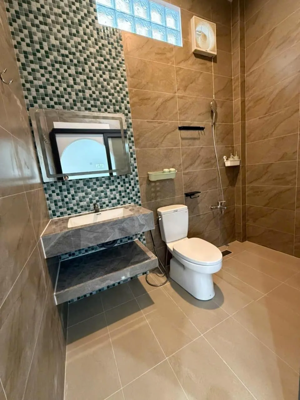 Property building in Mai Binh Phuong Bungalow