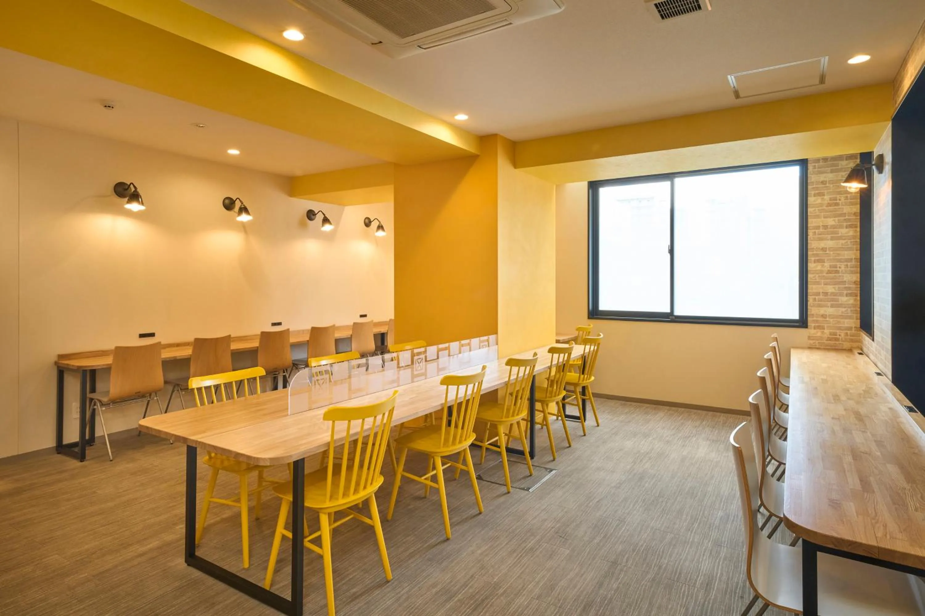 Communal lounge/ TV room in Hotel Axia Inn Sapporo Susukino