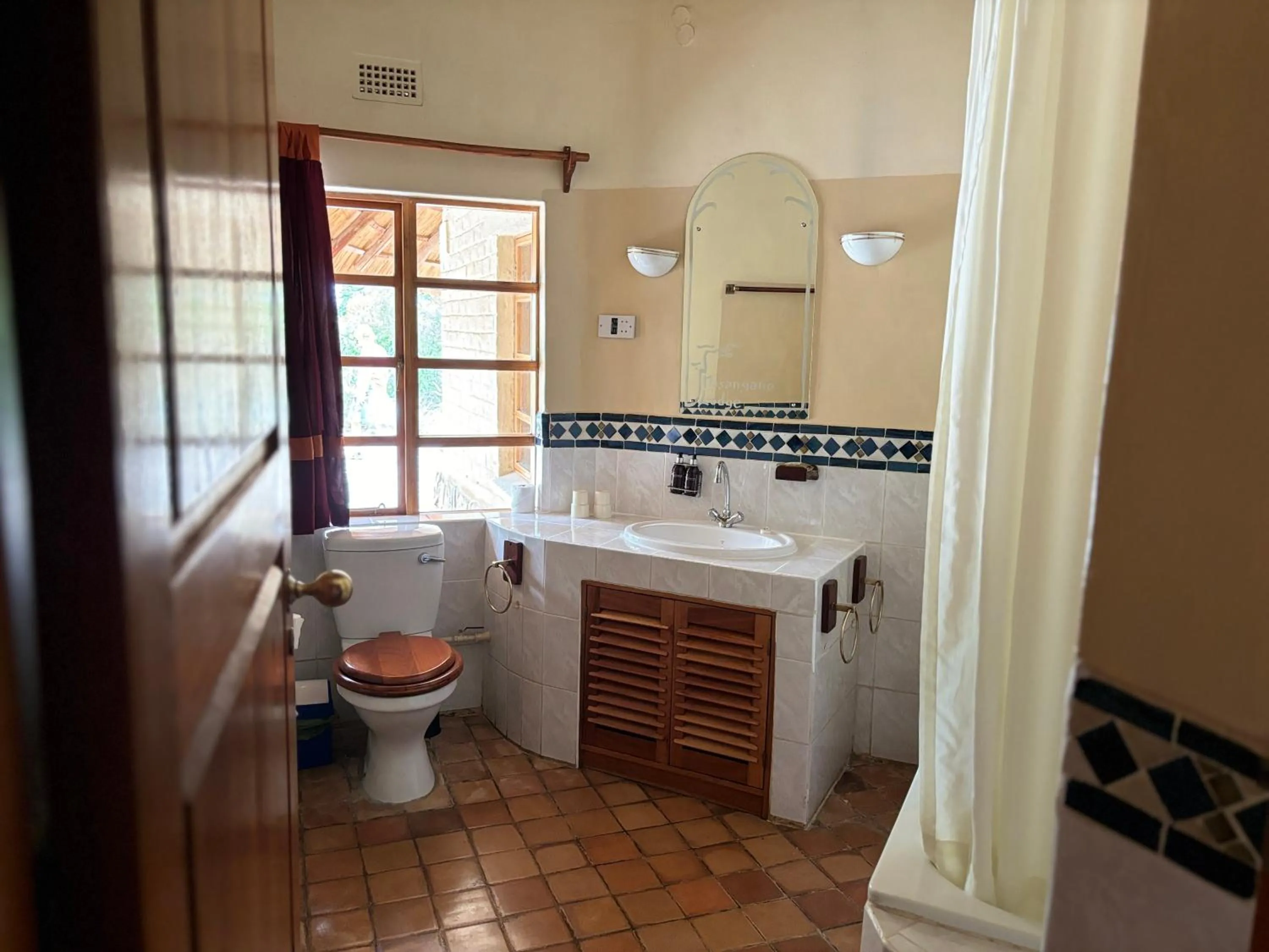 Bathroom in Musangano Lodge