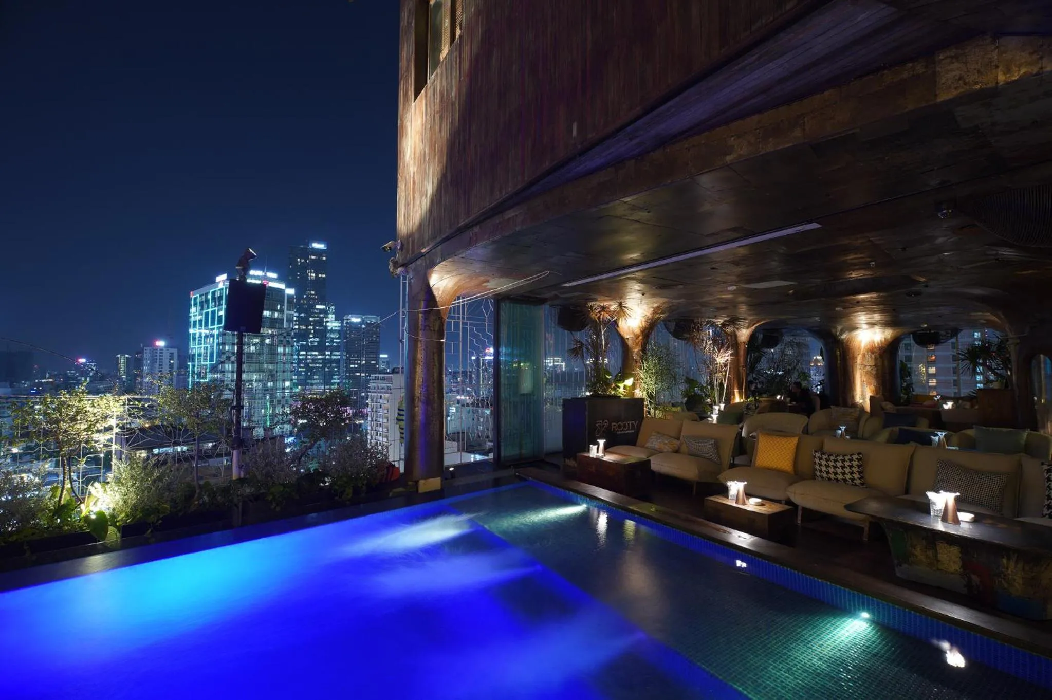 Night in The Myst Dong Khoi