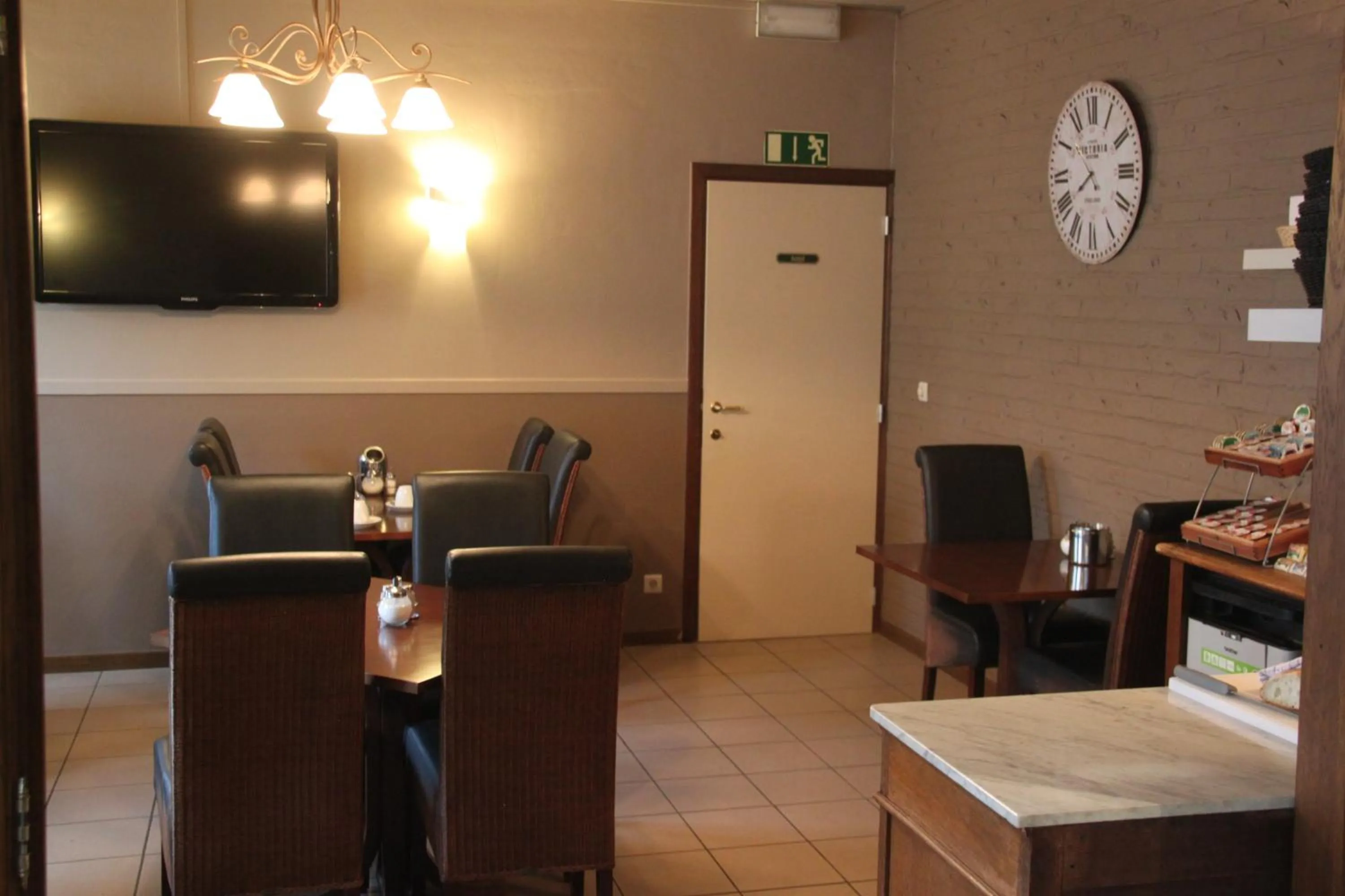 Restaurant/places to eat in Hotel Lommel Broek