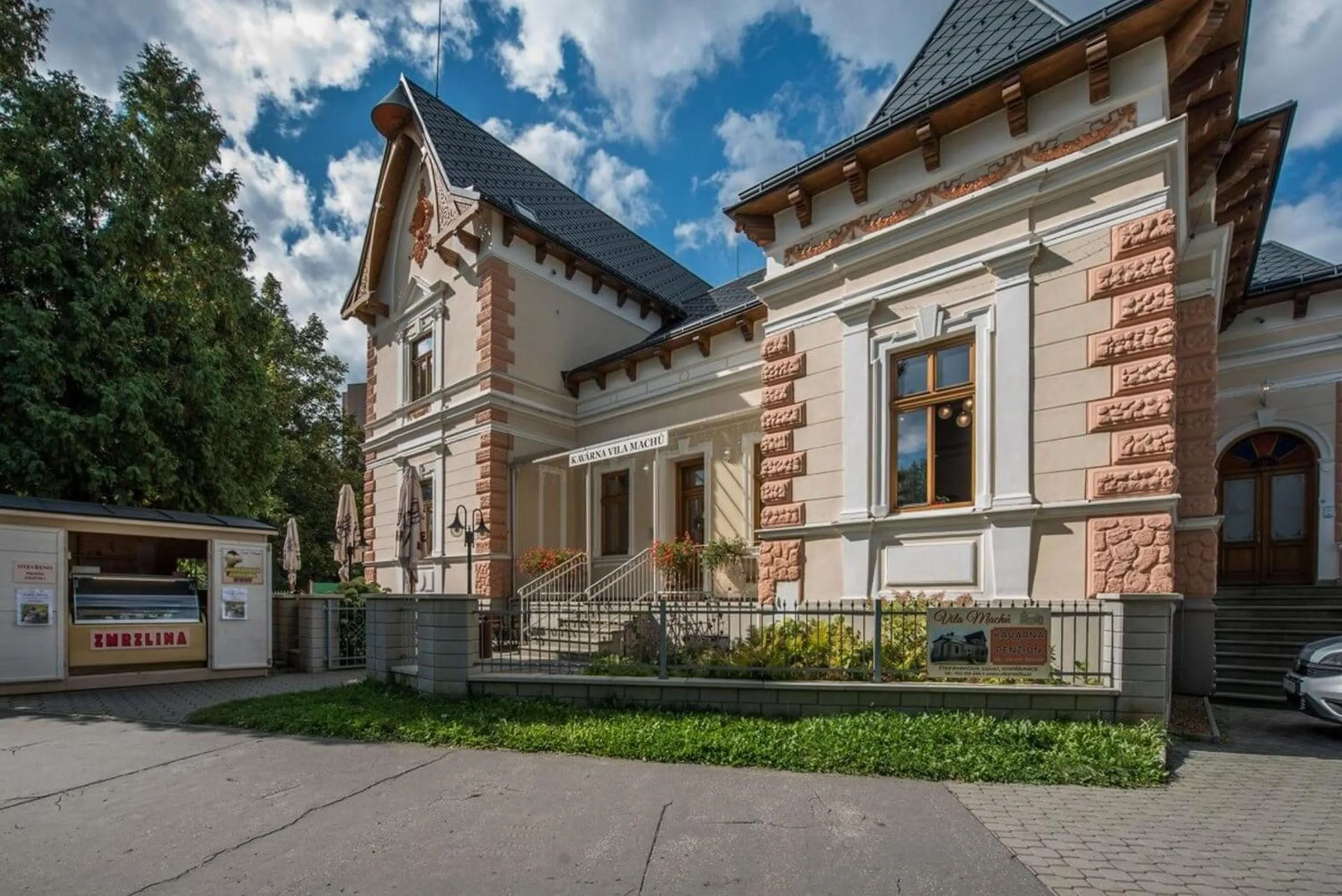 Property building in Penzion Vila Machů