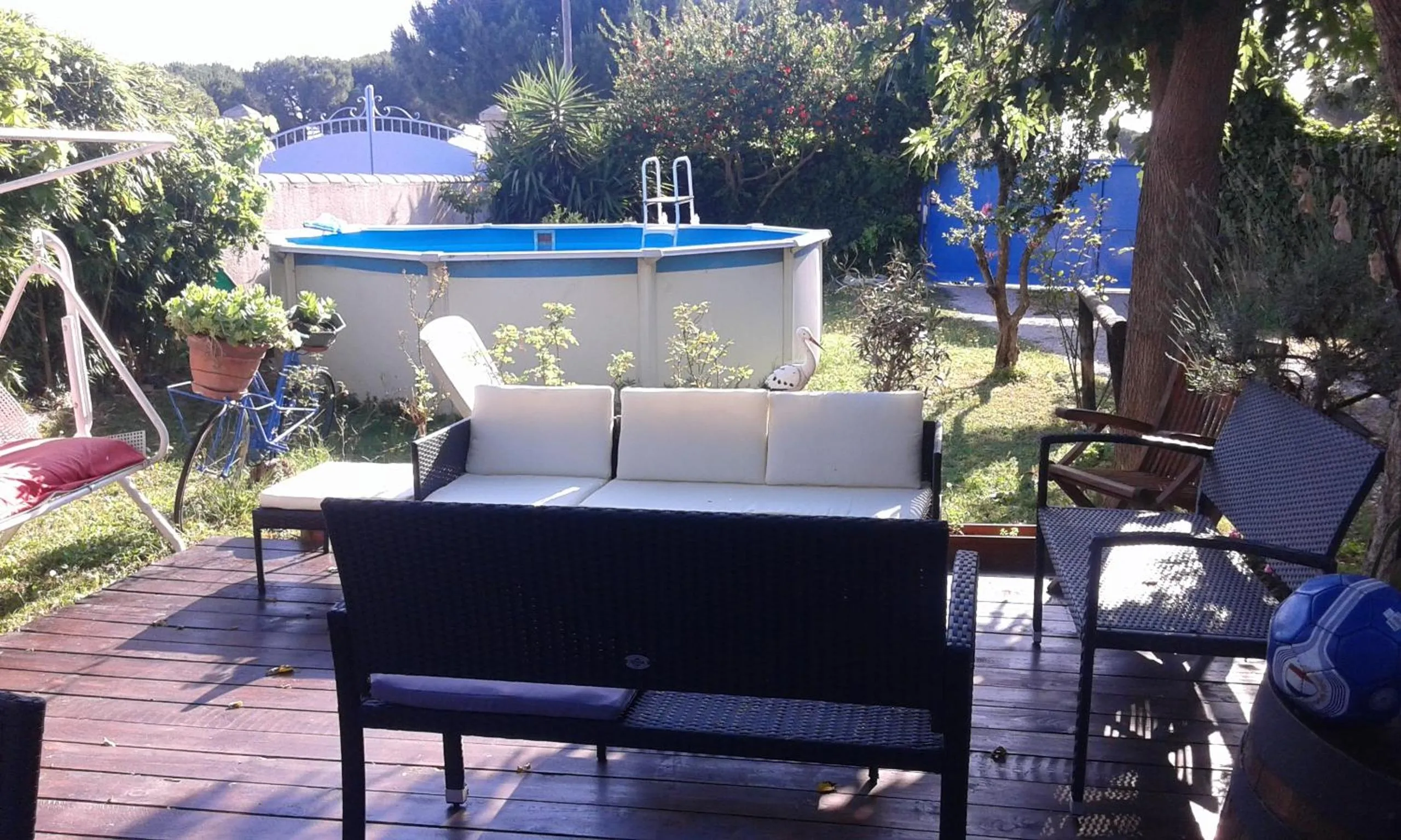 Patio in Abrivado Aimargues en petite camargue, parking intérieur, wifi, jardin