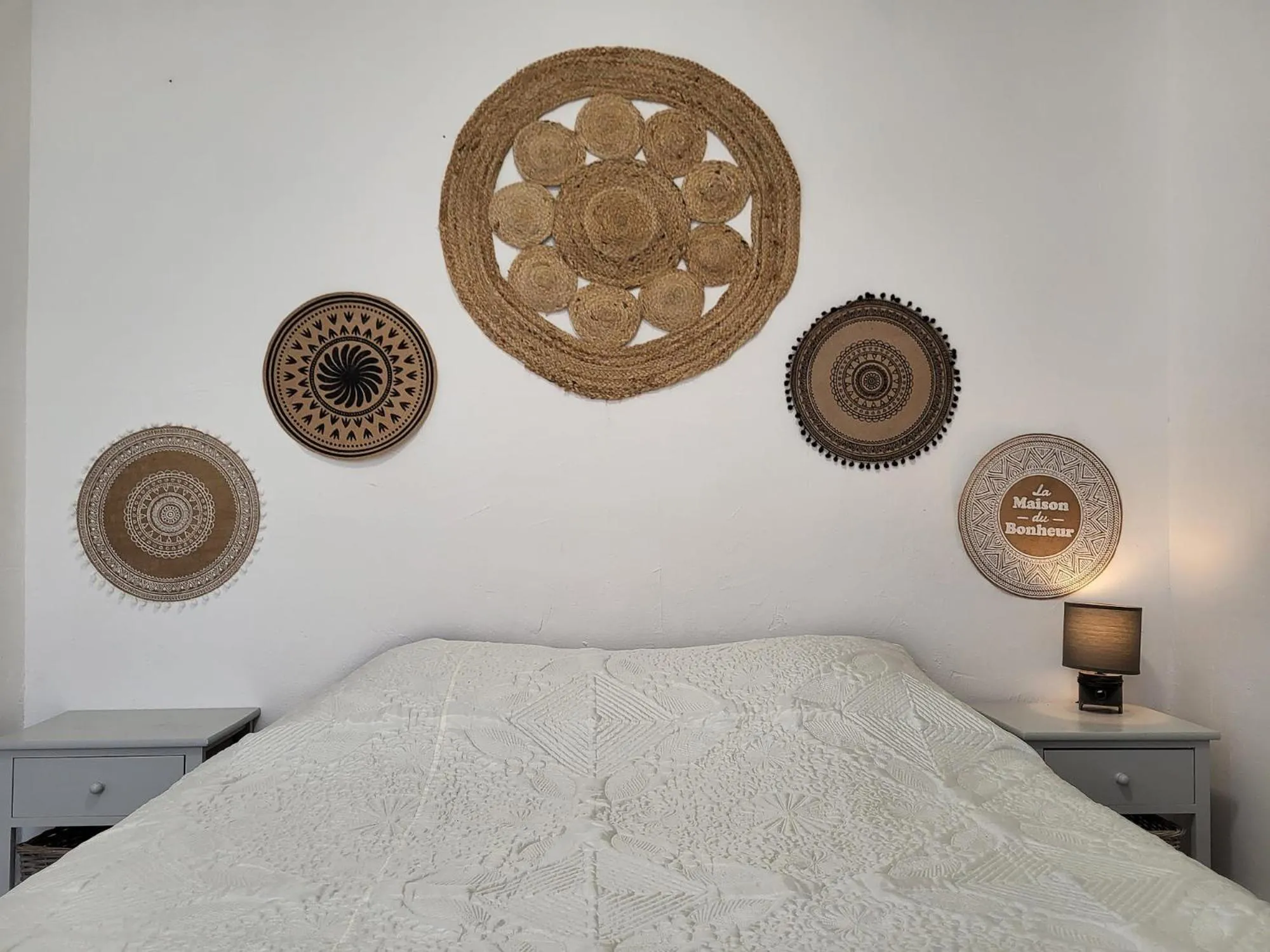Bed in Abrivado Aimargues en petite camargue, parking intérieur, wifi, jardin