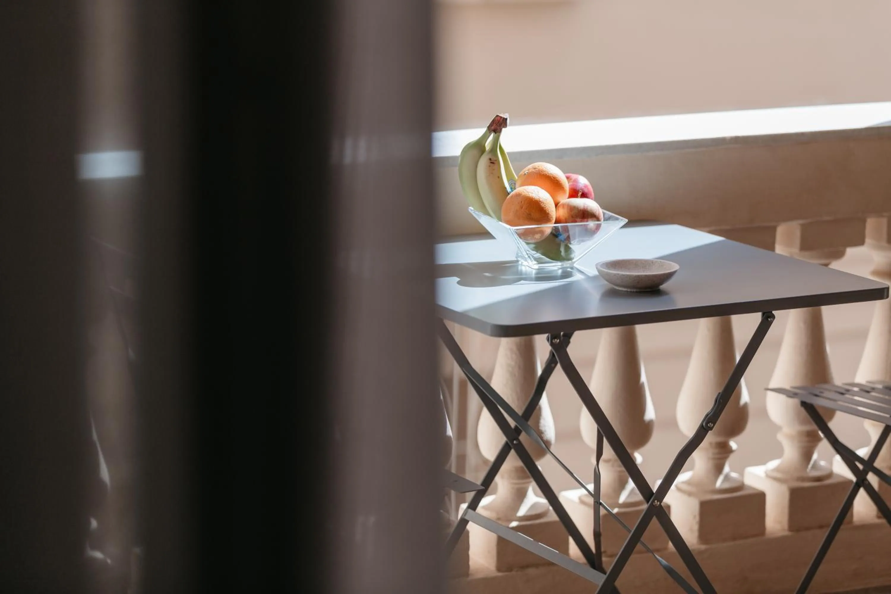 Photo of the whole room in Euterpe LHT