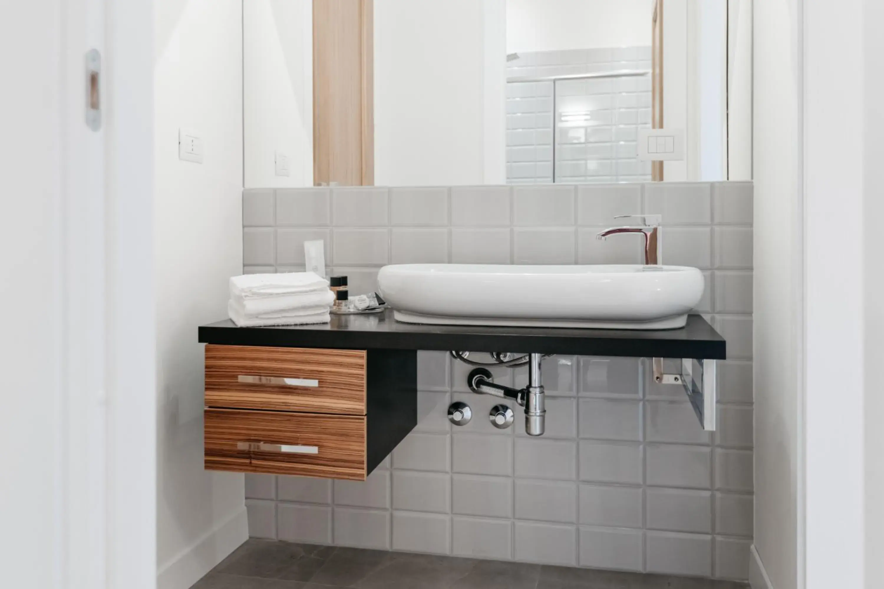 Deluxe Double Room with Balcony in Euterpe LHT Deluxe Double Room with Balcony in Euterpe LHT