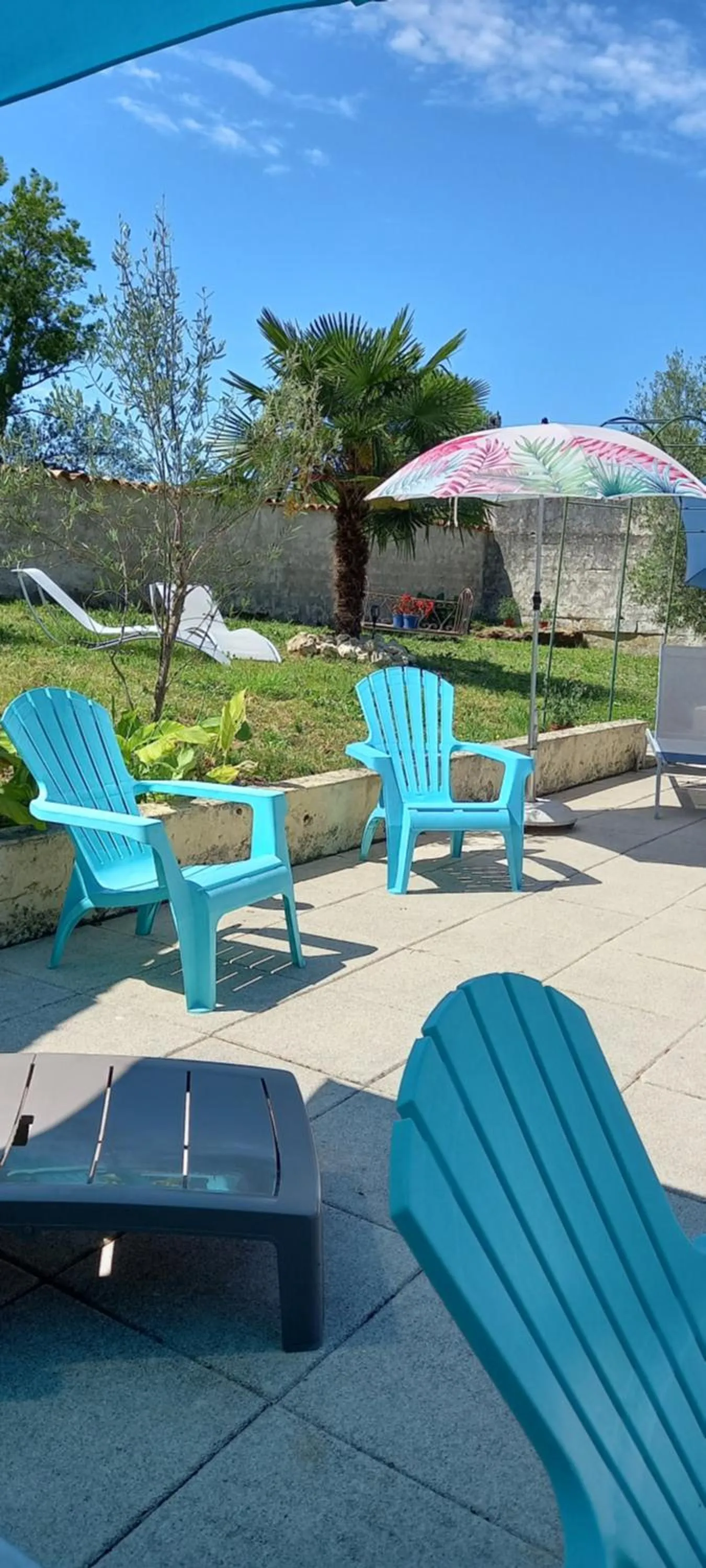 Swimming pool in Les Demeures de la Laigne