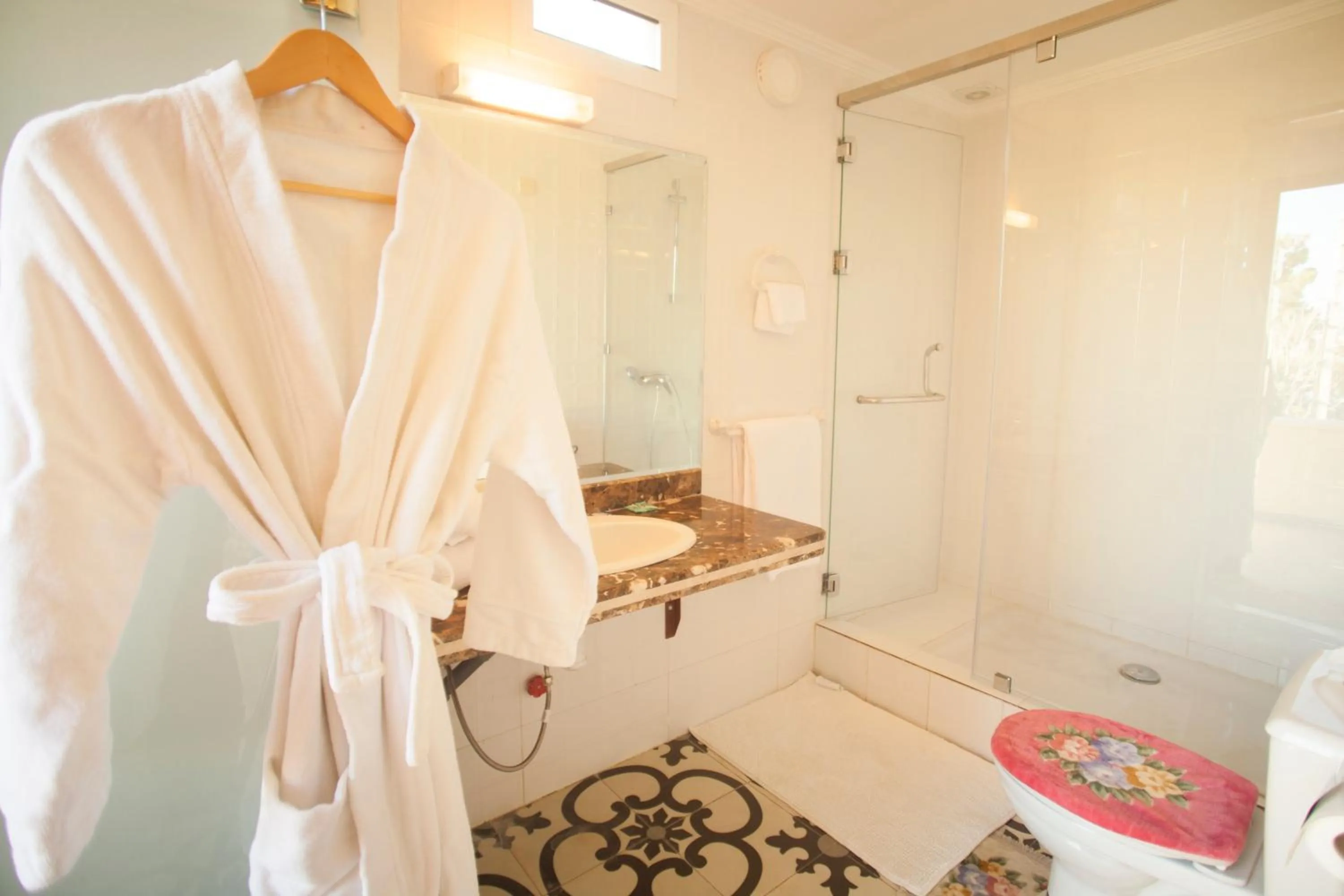 Bathroom in Villa Pomme d'Or