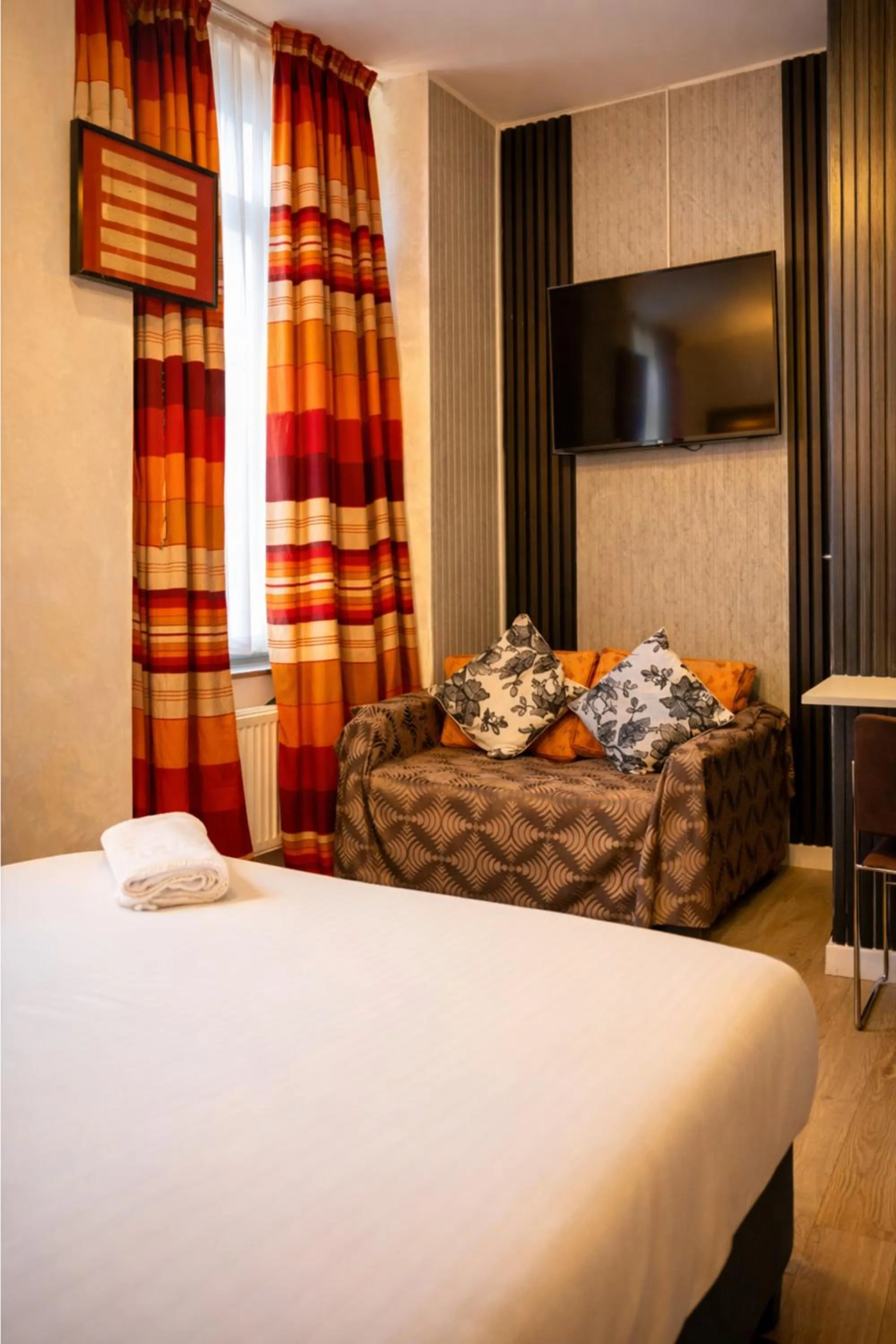 Bed in Hotel Le Centenaire Brussels Expo