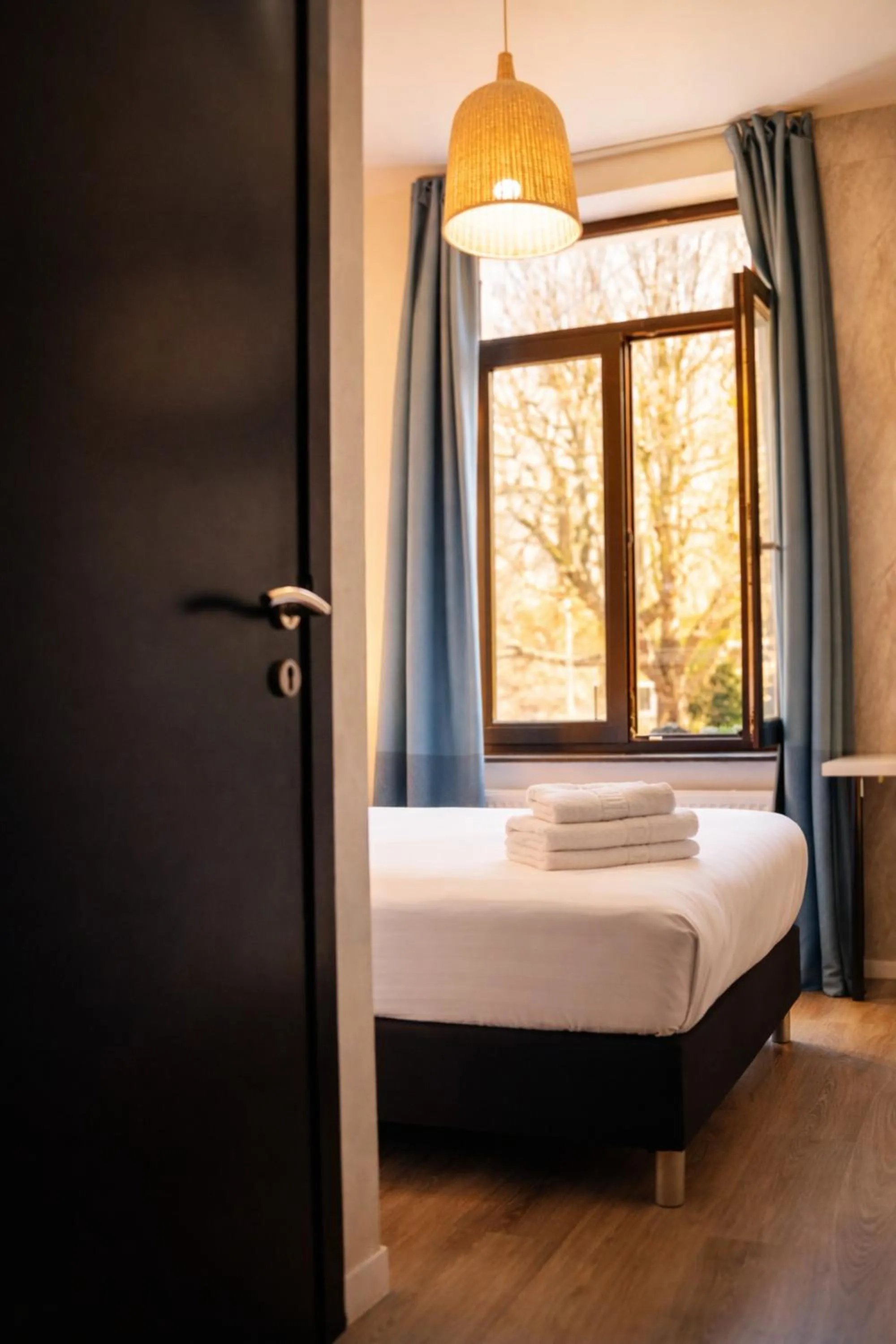 Bed in Hotel Le Centenaire Brussels Expo