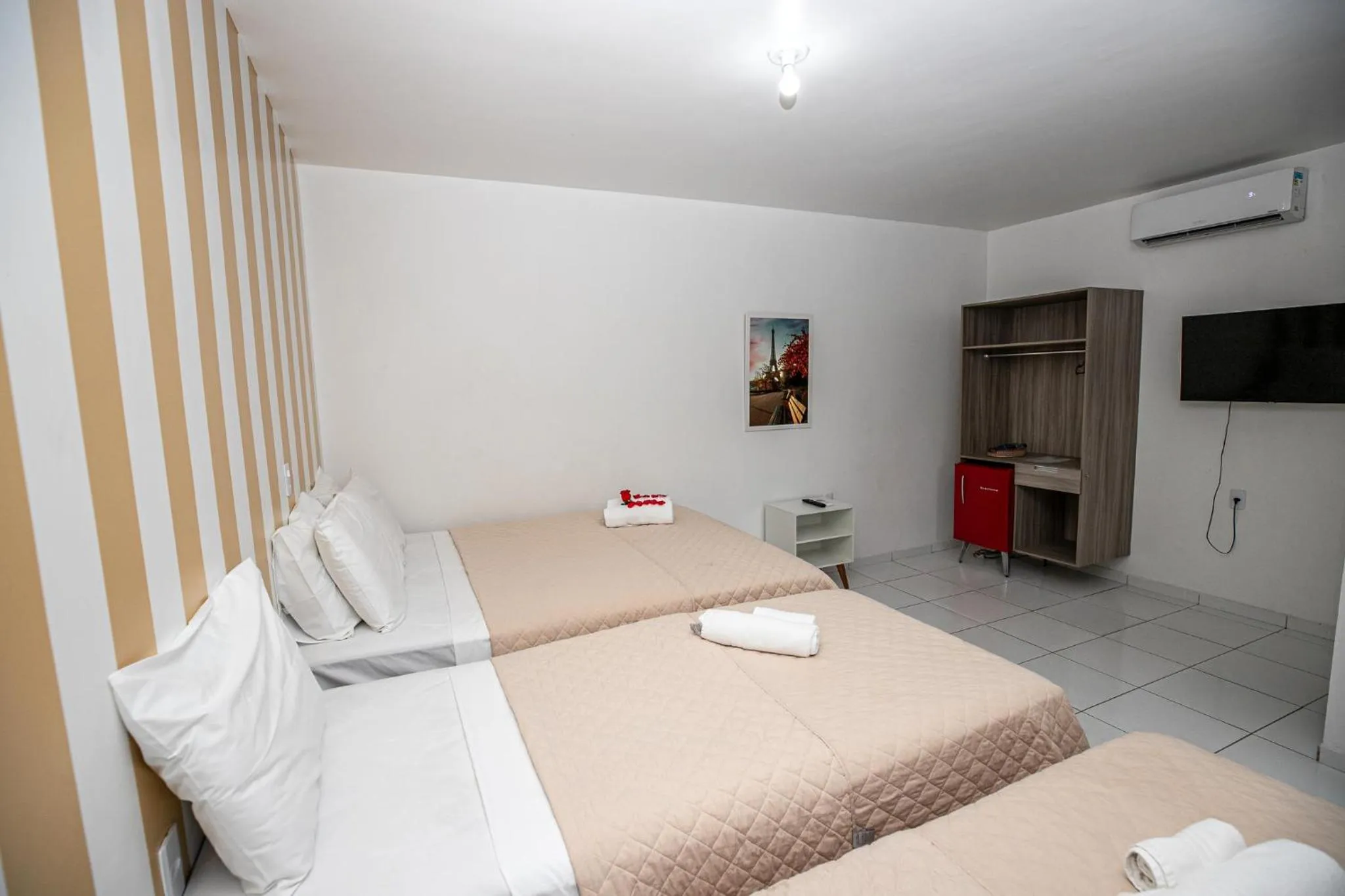 Bed in Pousada Paris