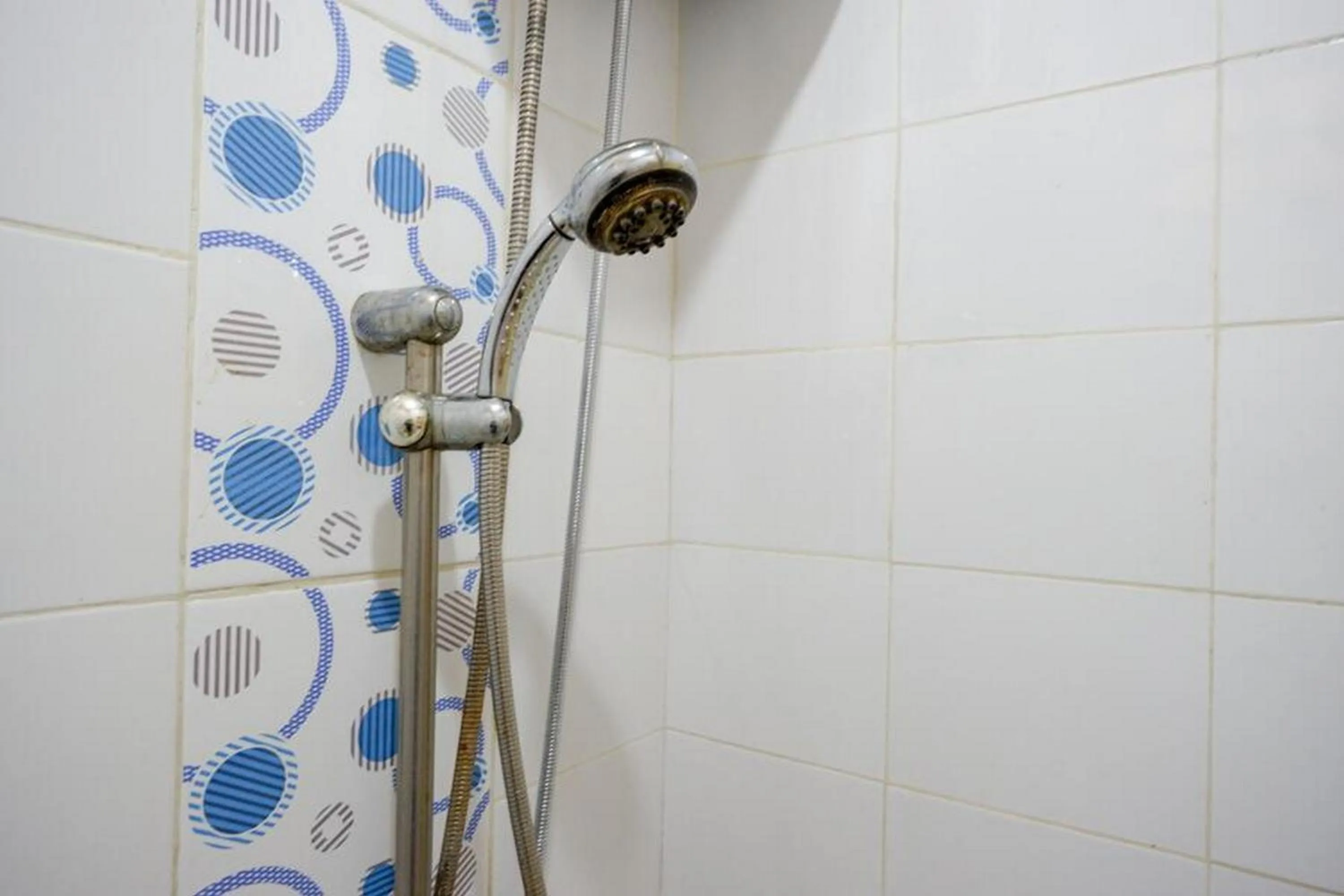 Bathroom in Urbanview Hotel Double Tree near RSUD Margono Purwokerto