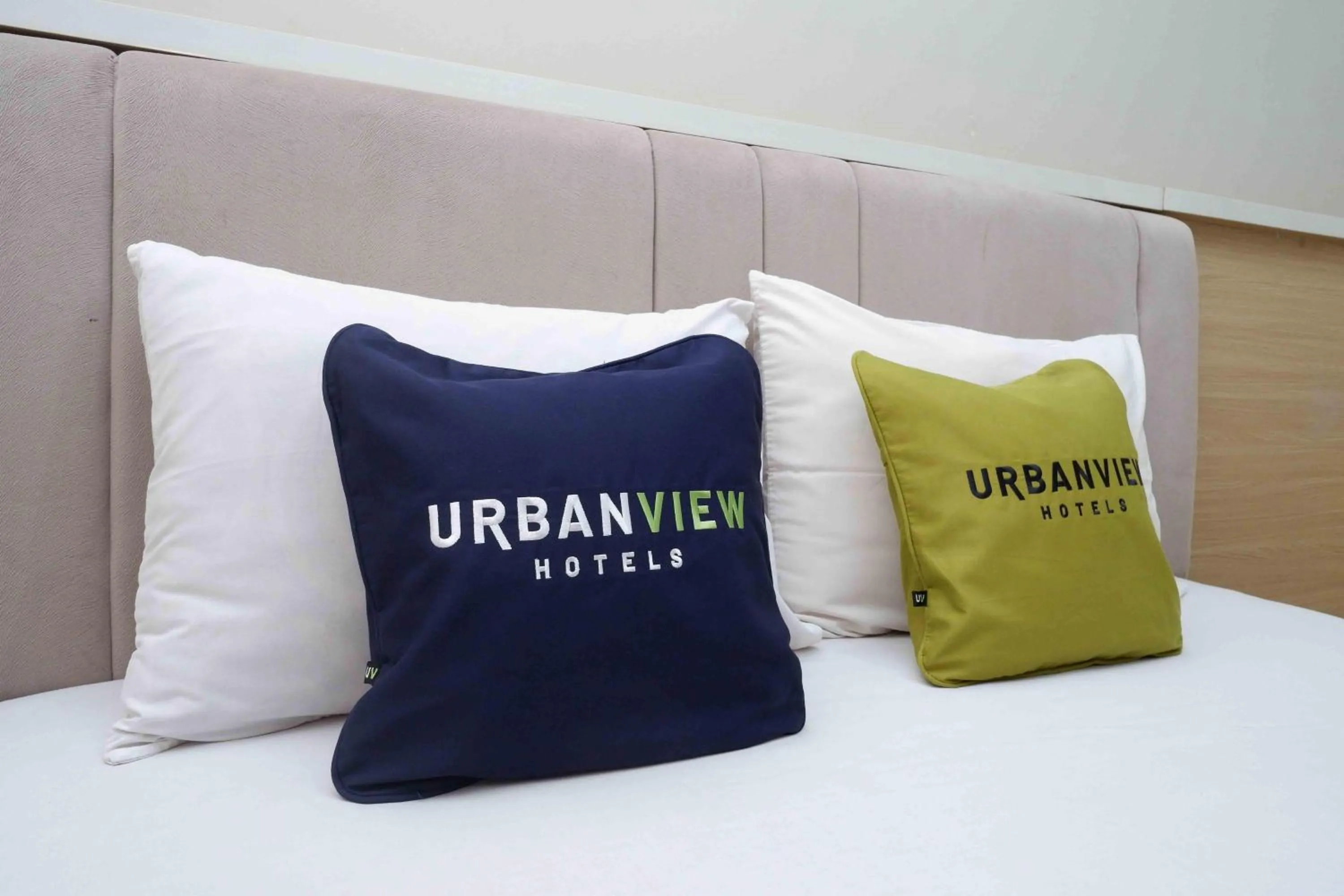 Bedroom, Bed in Urbanview Hotel Double Tree near RSUD Margono Purwokerto