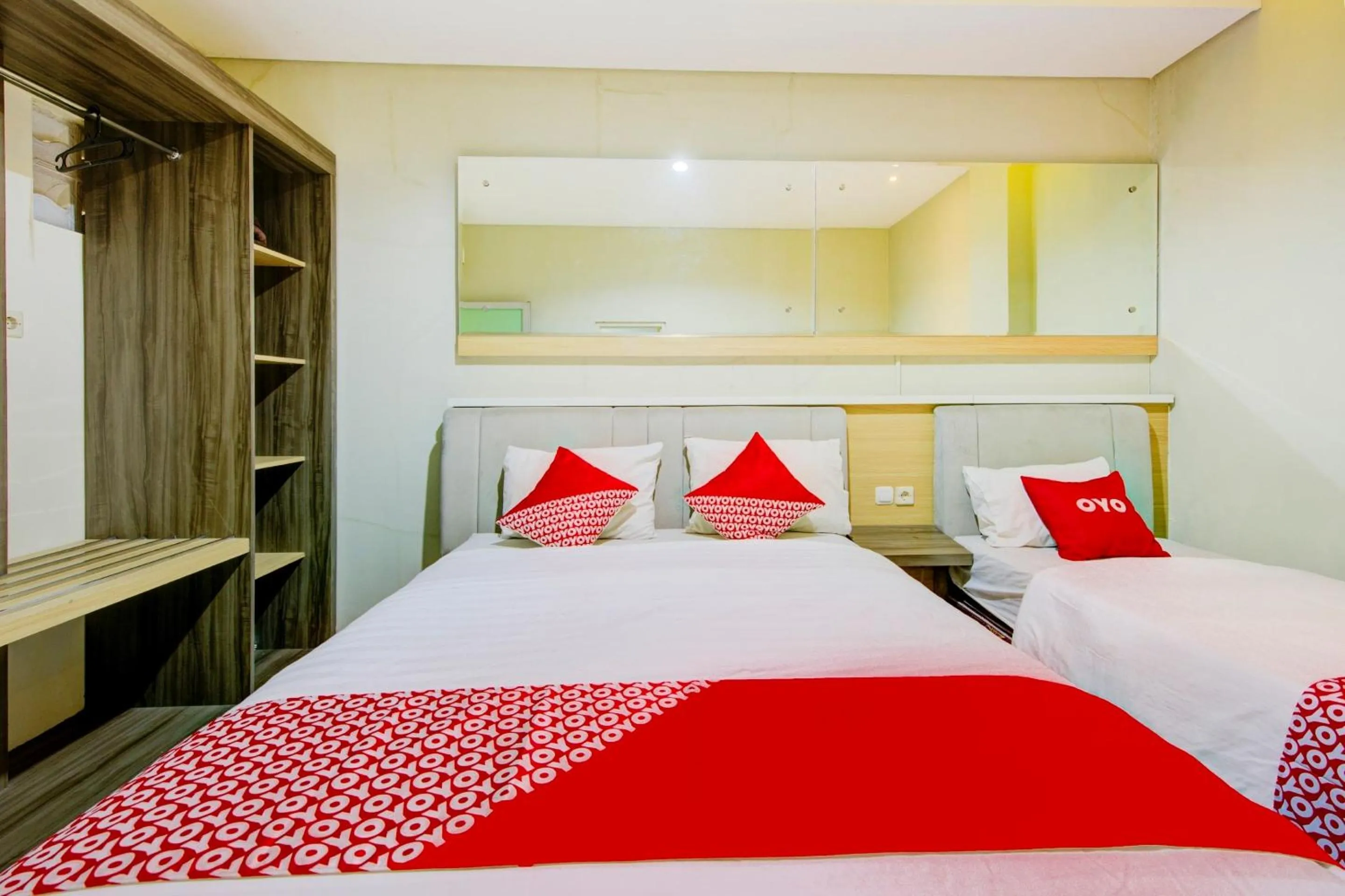 Bedroom in Capital O 92295 Double Tree