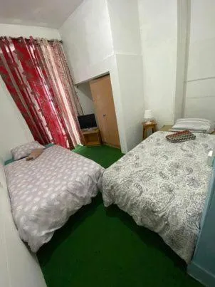 Bed in Lisbon Bangla